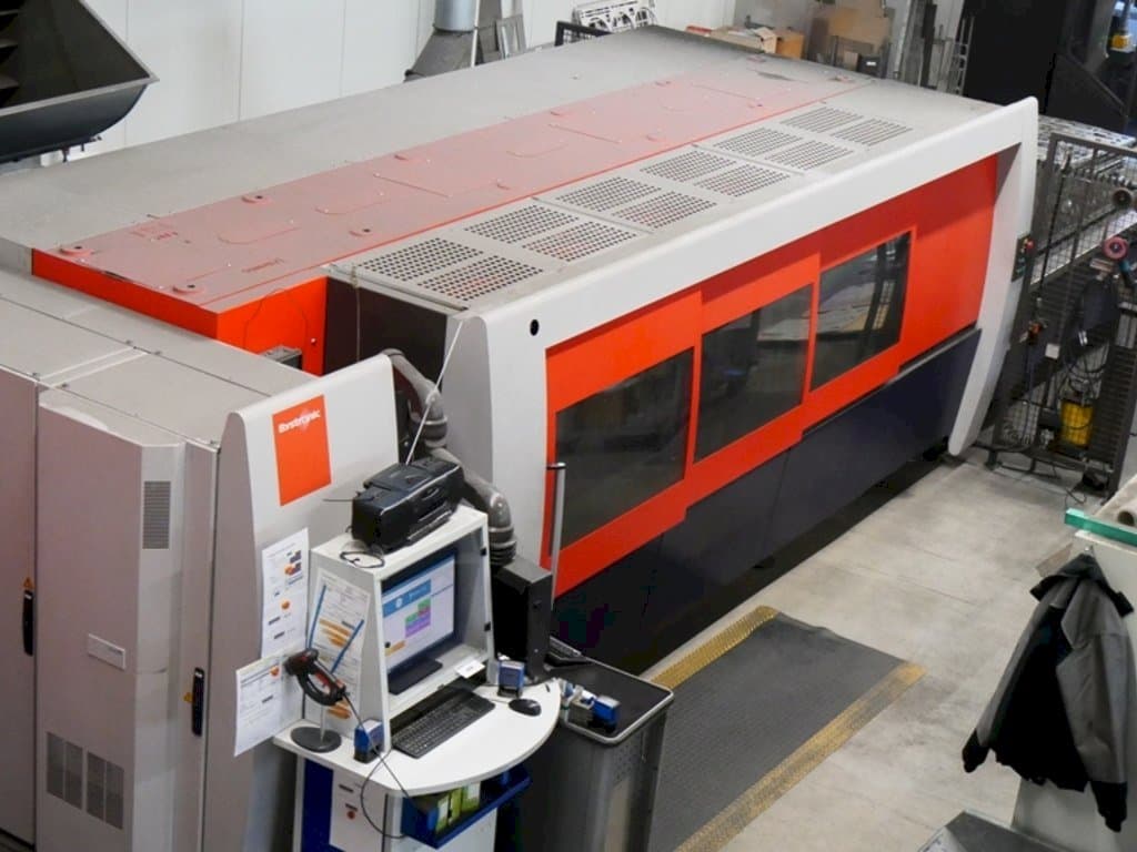 Makine  Bystronic BySpeed Pro - Sol taraftaki görüntü