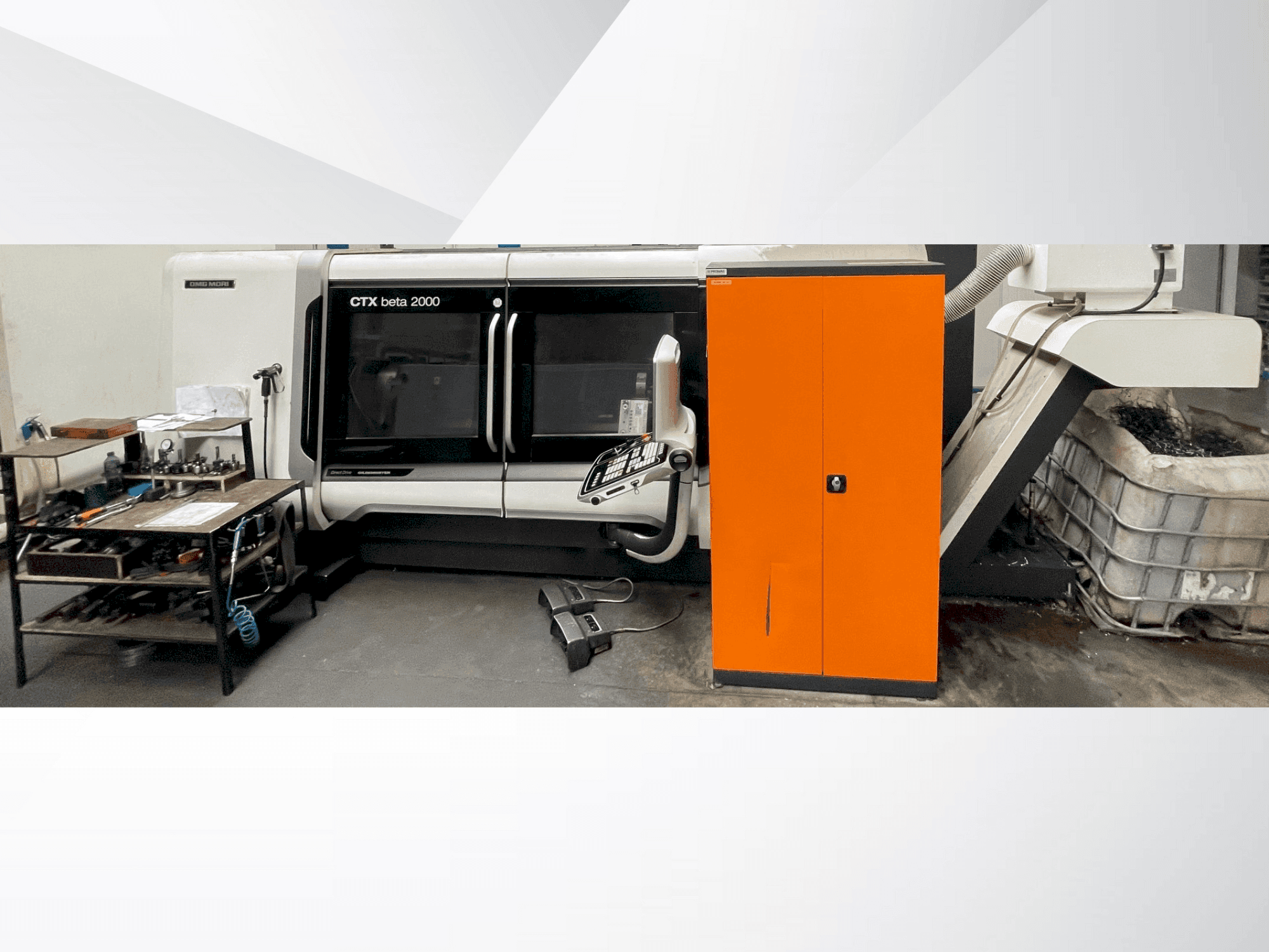 Makine  DMG MORI CTX 2000 - Önden görünüm