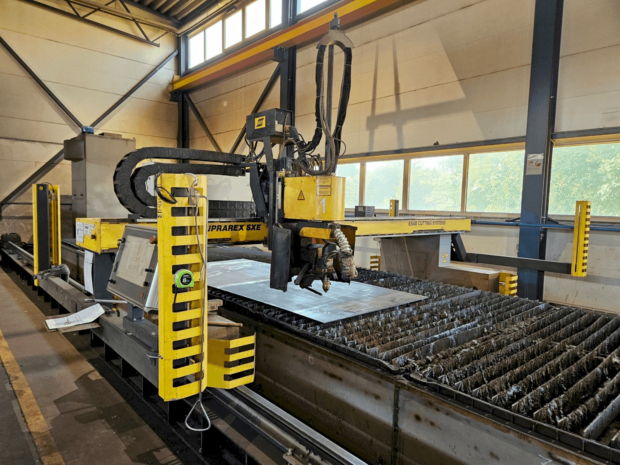 Makine  ESAB Suprarex SXE HD 4000 230 V - Önden görünüm