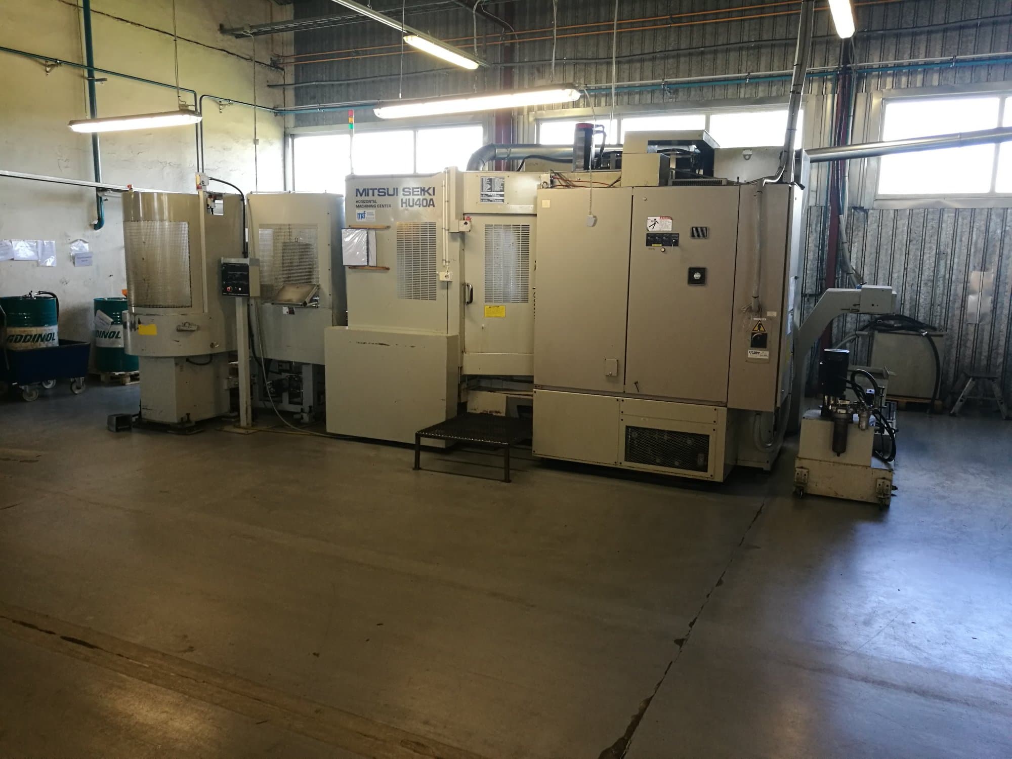 Makine  1 Mitsui Seiki - Önden görünüm HU40A