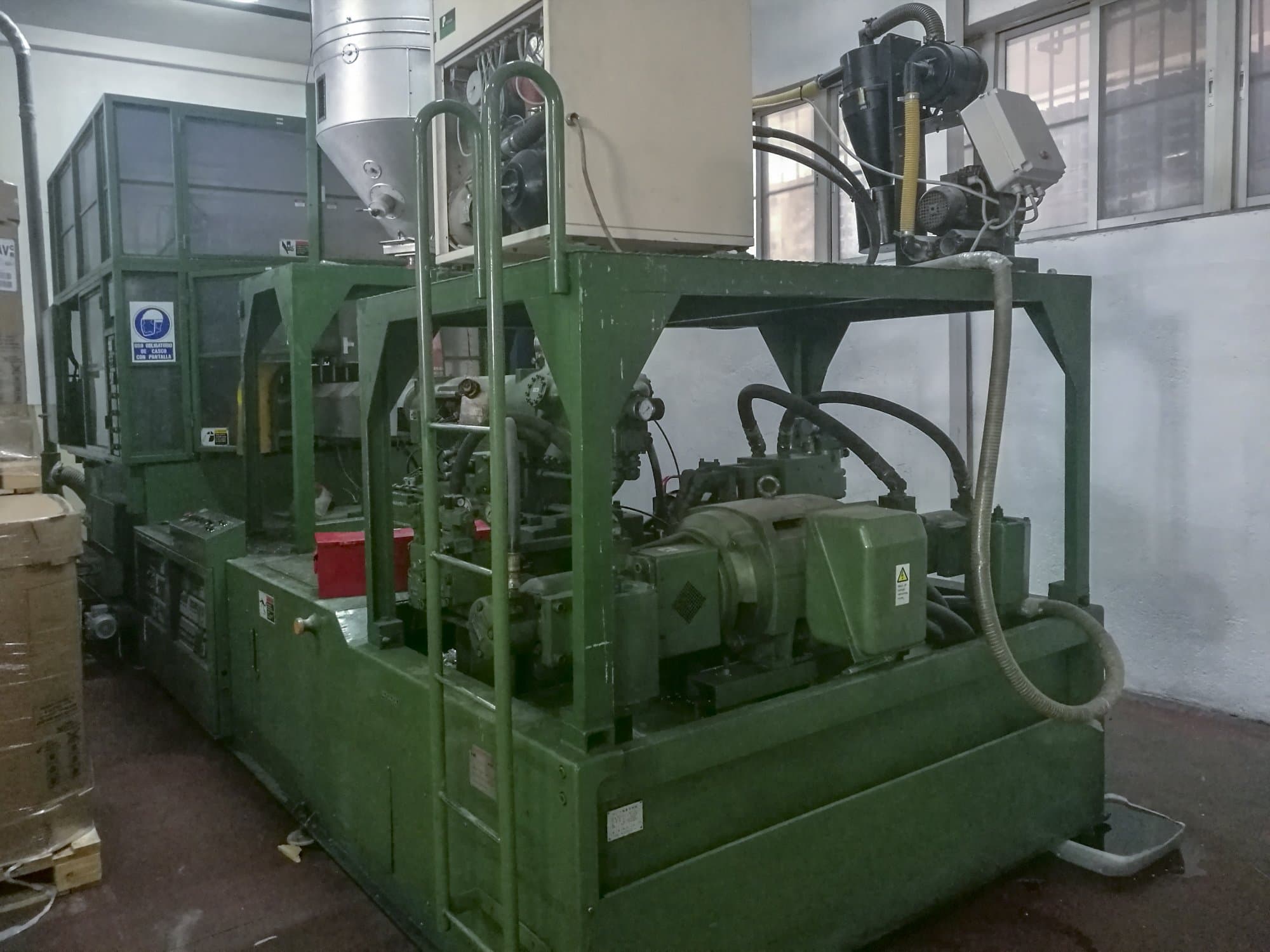 Makine  NISSEI ASB - Sağdan görünüm 650 NHII