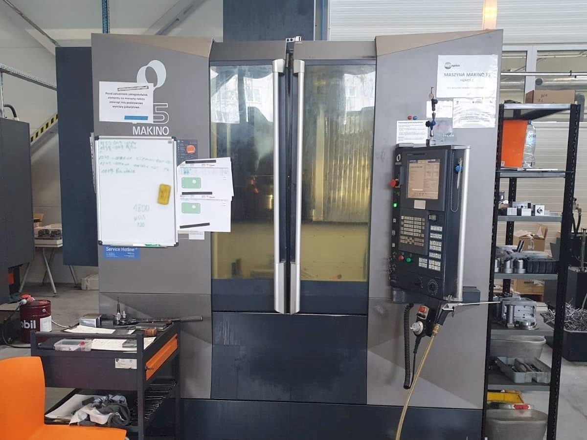 Makine  Makino F5 - Önden görünüm