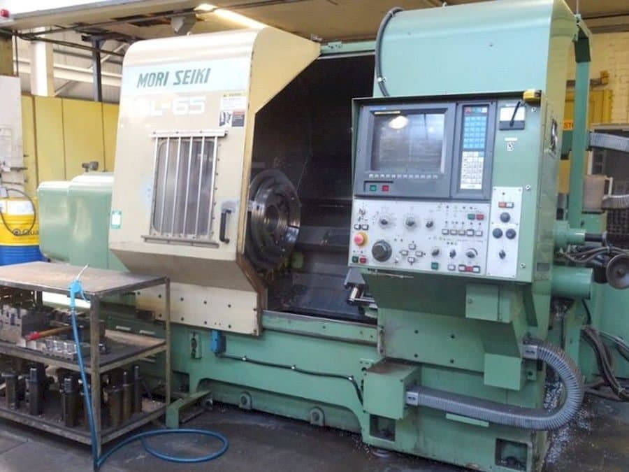 Makine  MORI SEIKI Sl65 - Önden görünüm