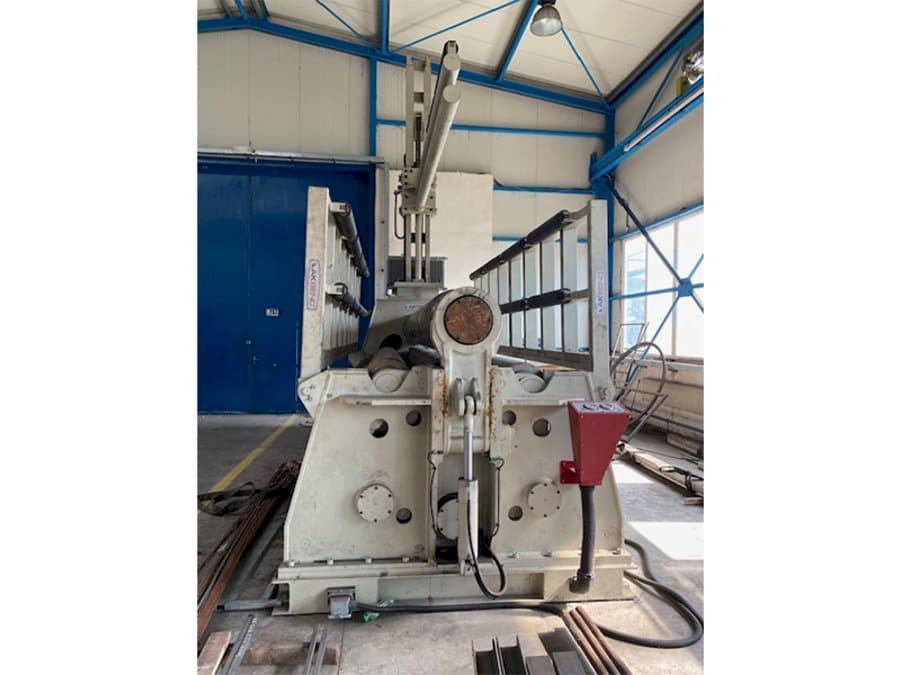 Makine  Akyapak AHS 4100/25 - Önden görünüm