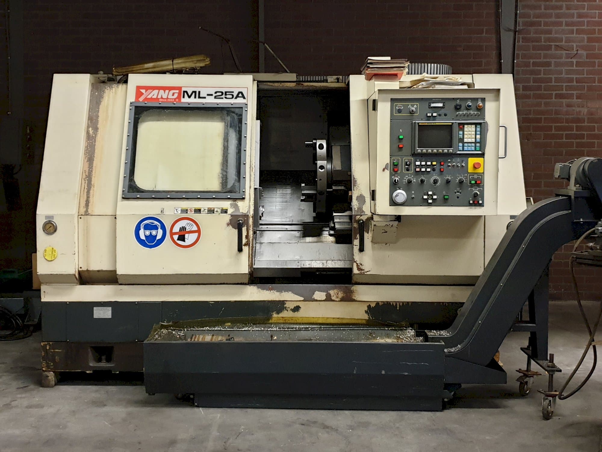 Makine  Yang - Önden görünüm ML - 25A