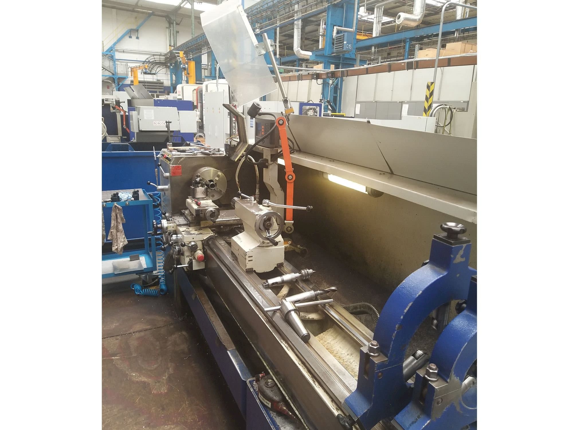 Makine  Weiler DA 260 AC - Sağ taraf görünümü