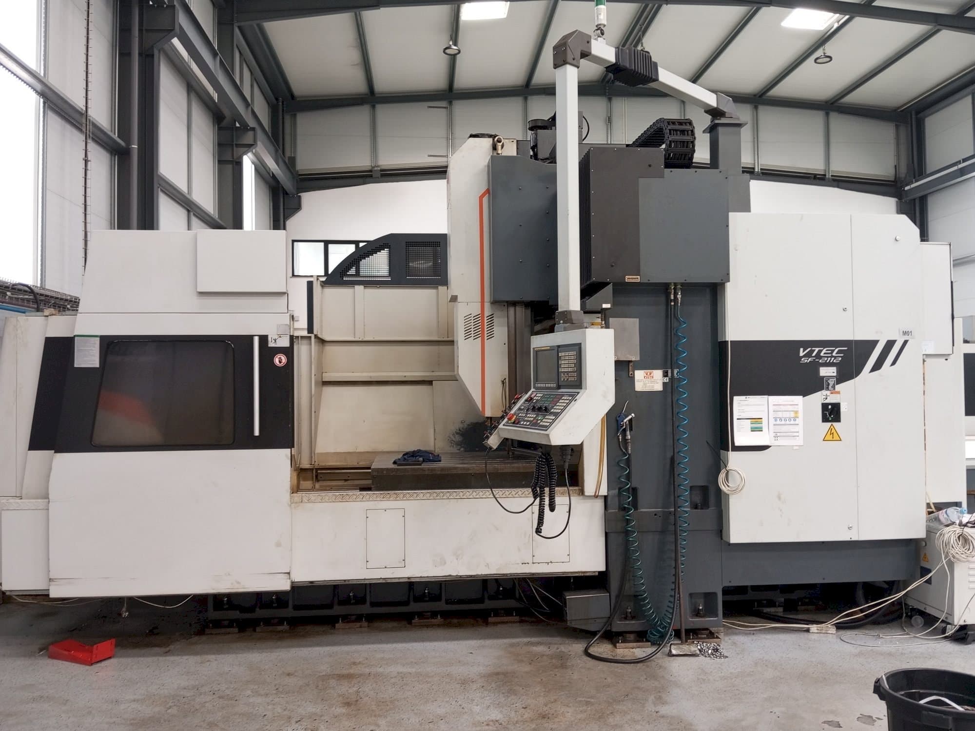 Makine  Vision Wide VTEC SF-2112 - Önden görünüm