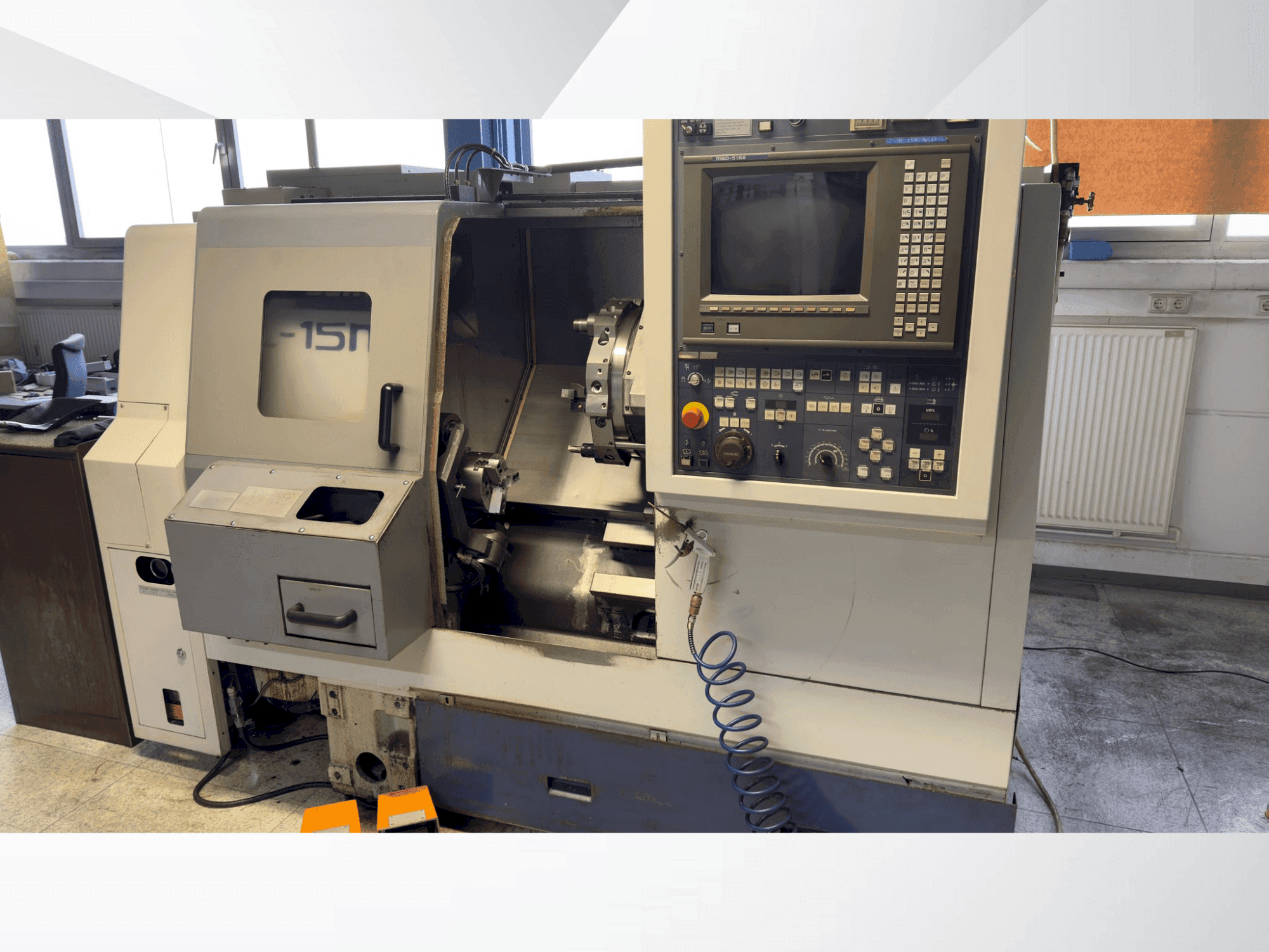 Makine  MORI SEIKI SL-15MC - Önden görünüm