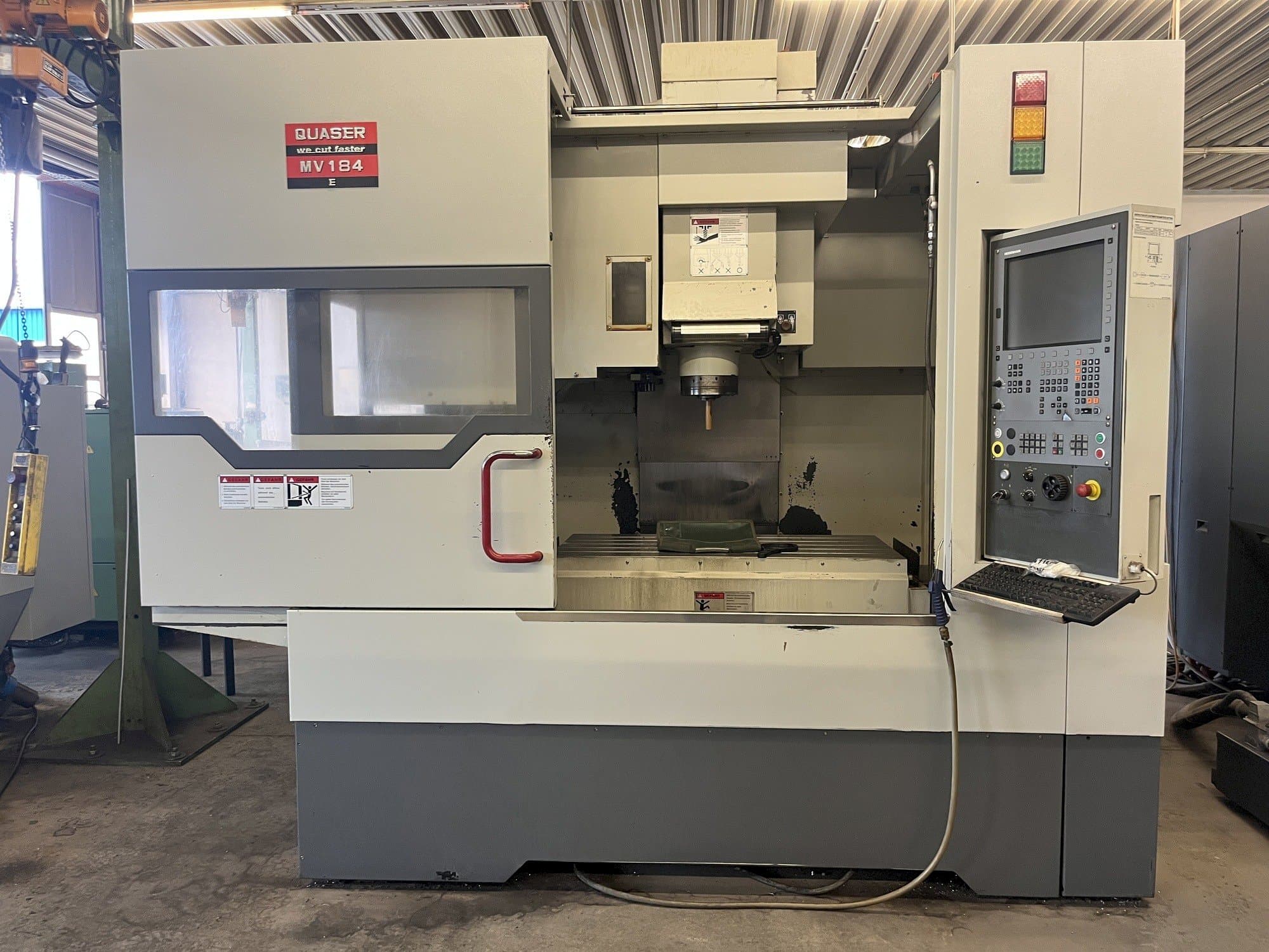 Makine  Quaser MV 184E - Önden görünüm