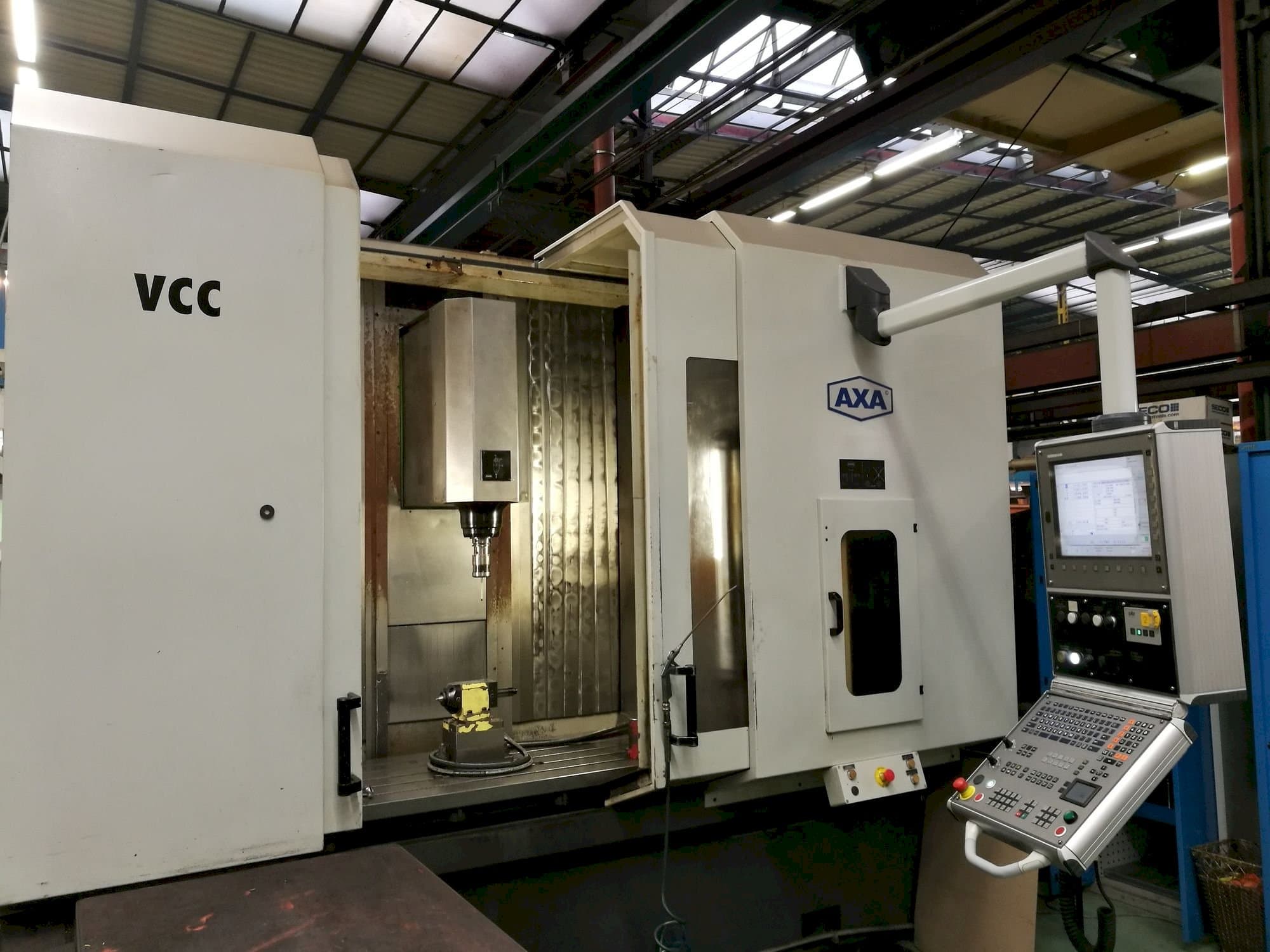 Makine  AXA VCC 1200 - Önden görünüm