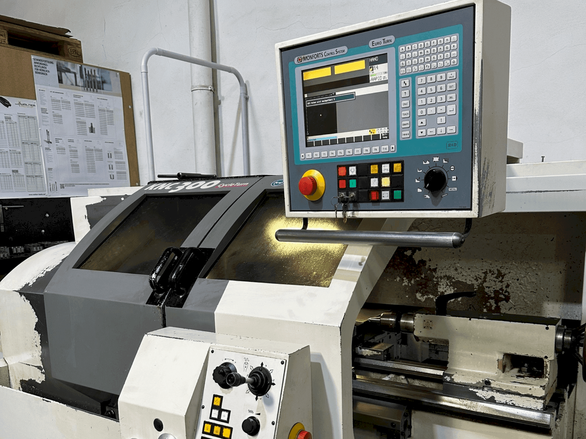 Makine  Monforts KNC 300 CycleTurn - Önden görünüm