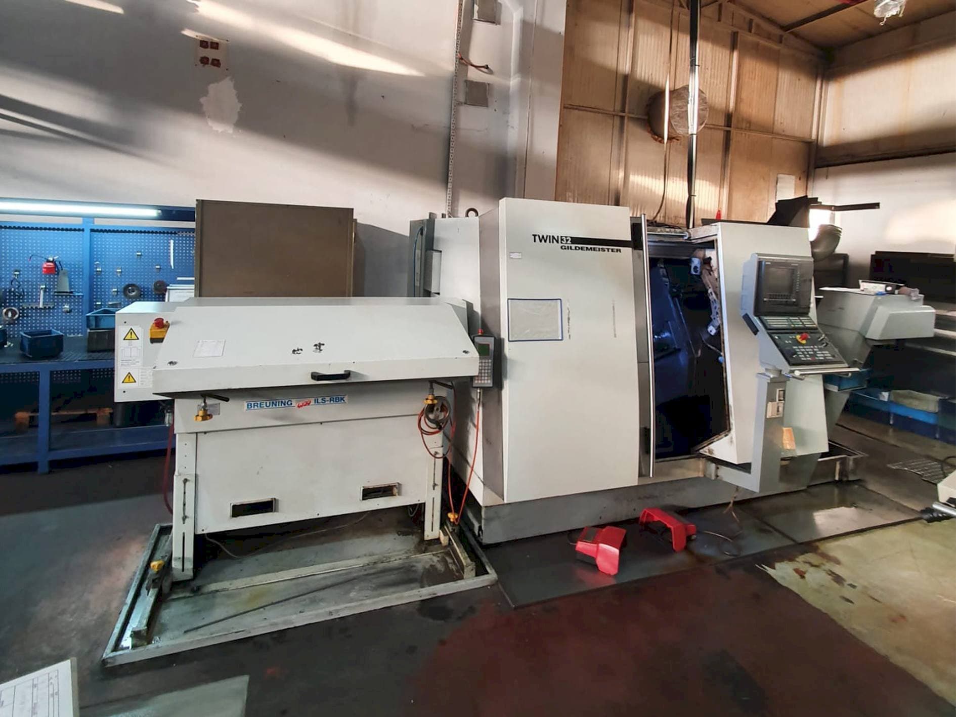 Makine  Gildemeister TWIN 32 - Önden görünüm