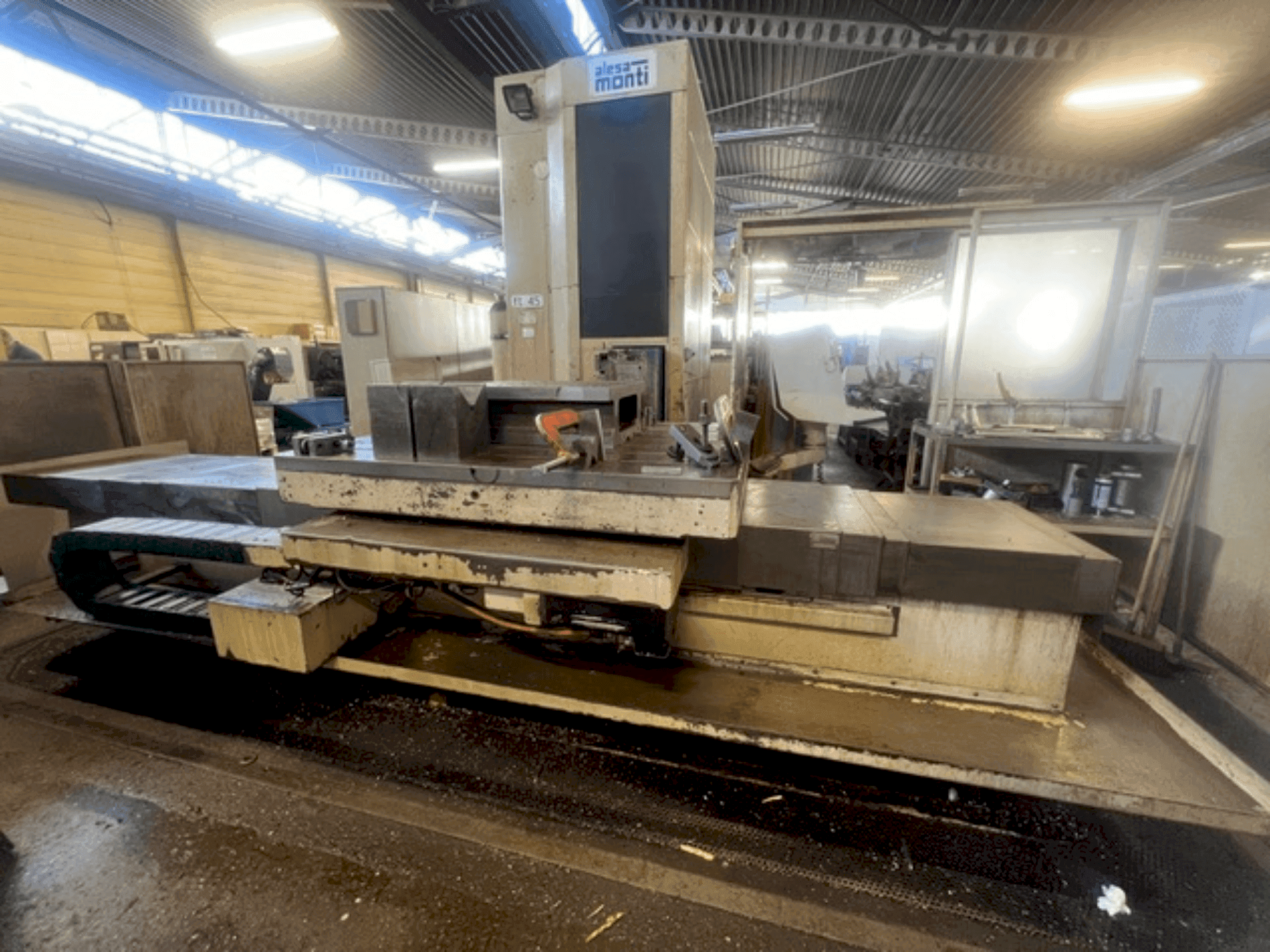 Makine  ALESA MONTI FT45TG - Önden görünüm