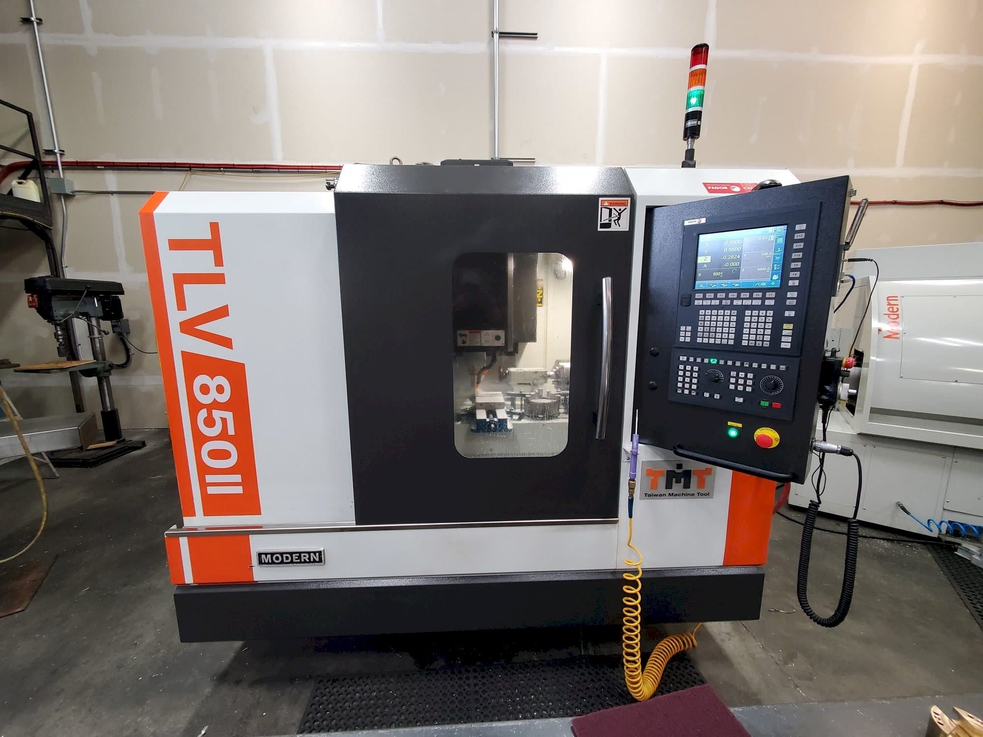 Makine  Modern TLV-85011 - Önden görünüm