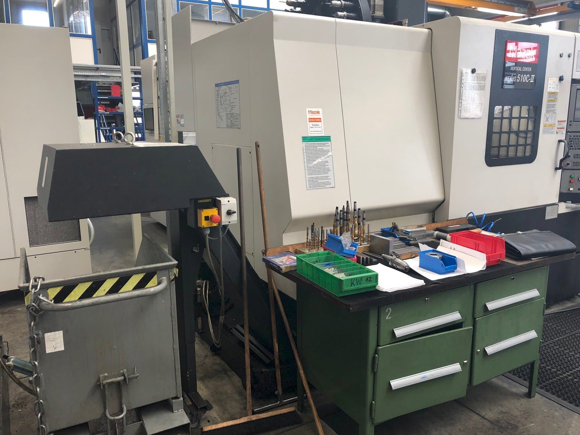 Makine  Mazak Nexus 510C-II - Önden görünüm