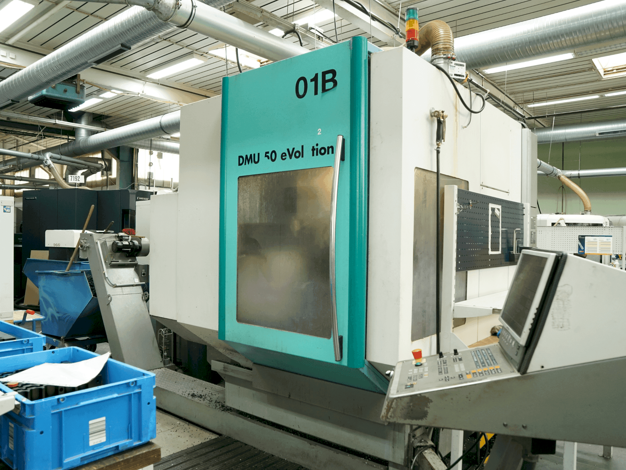 Makine  DECKEL MAHO DMU 50 Evolution (2000) - Önden görünüm