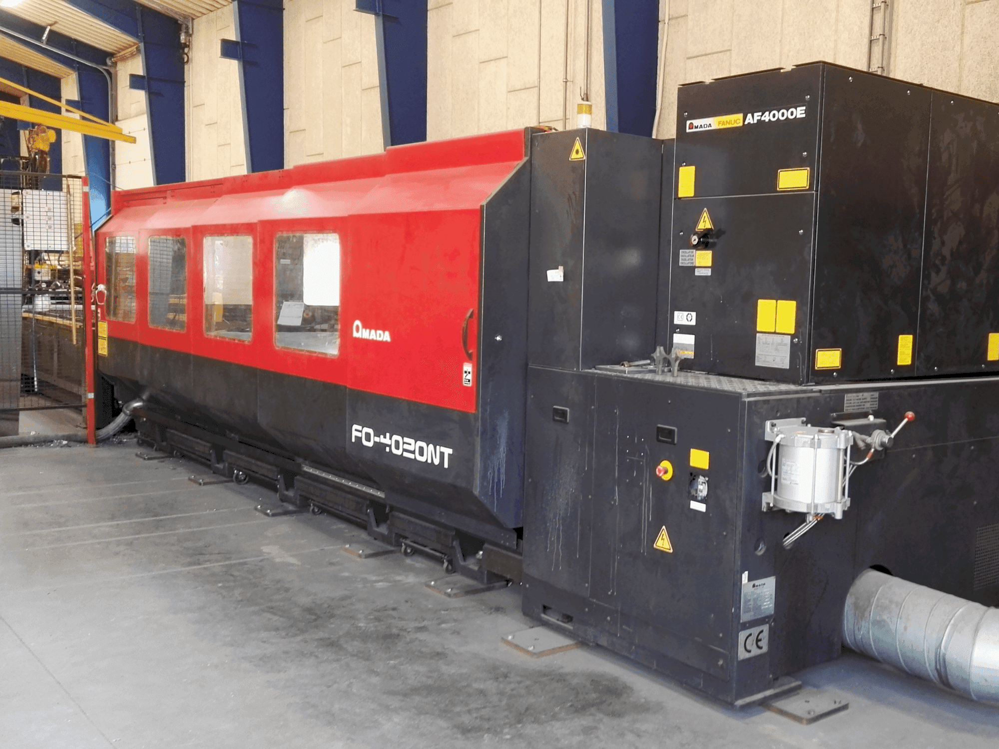 Makine  AMADA FO-4020NT (2005) - Önden görünüm