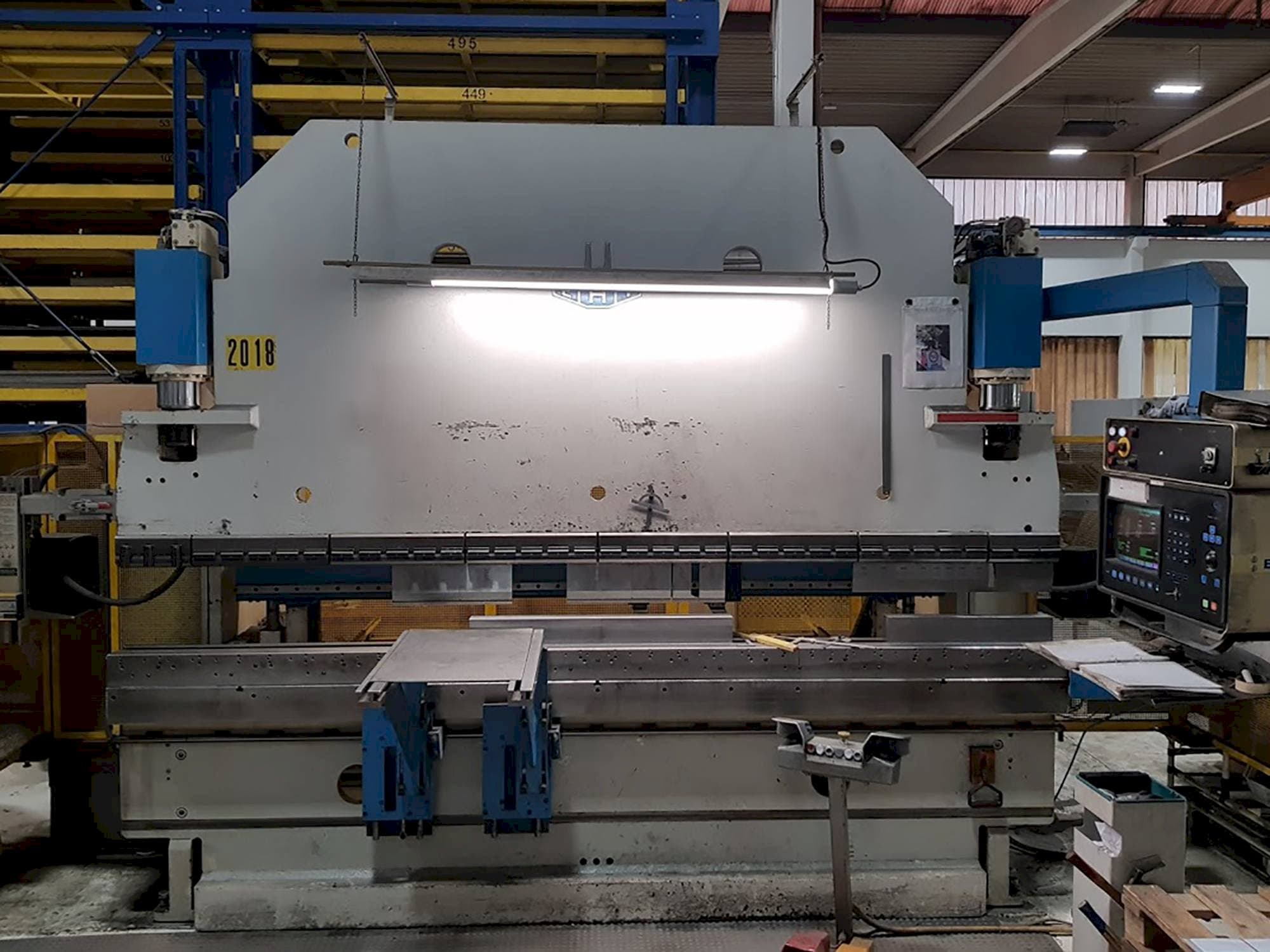 Makine  EHT EHPS 11-35 - Önden görünüm