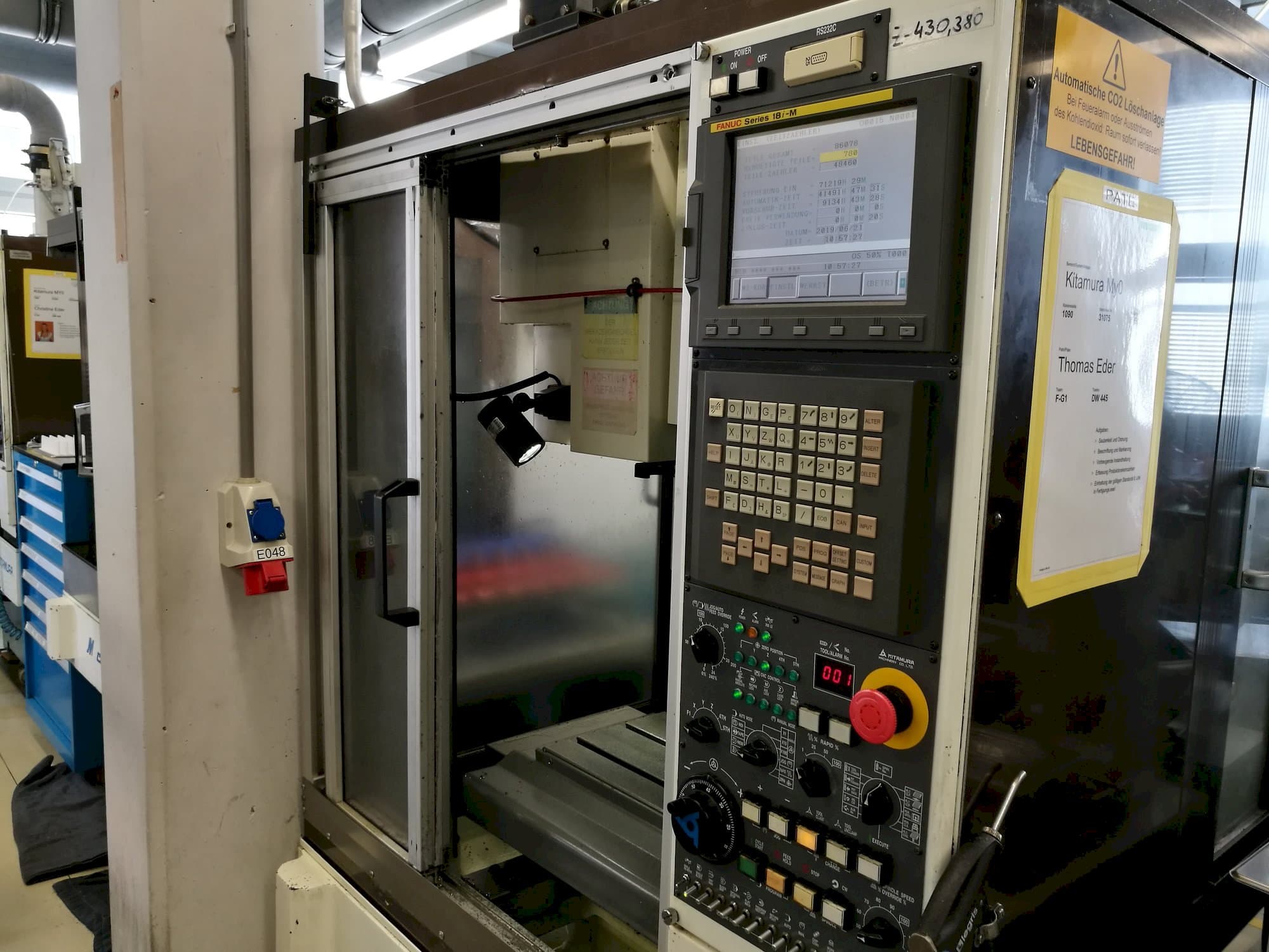 Makine  Kitamura Mycenter-0 - Önden görünüm