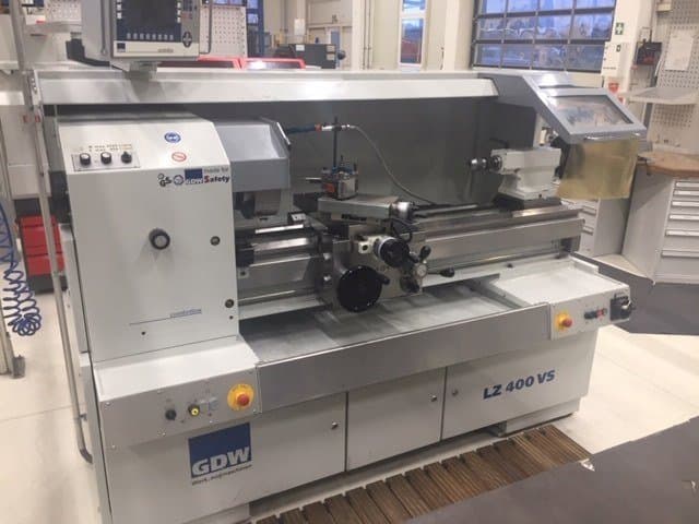 Makine  GDW LZ400 VS - Önden görünüm