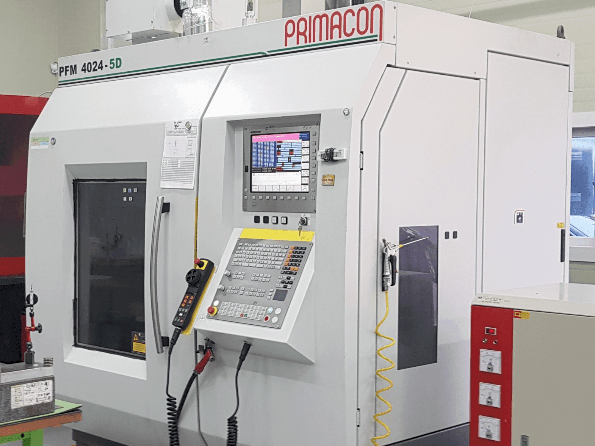 Makine  PRIMACON PFM 4024 - Önden görünüm