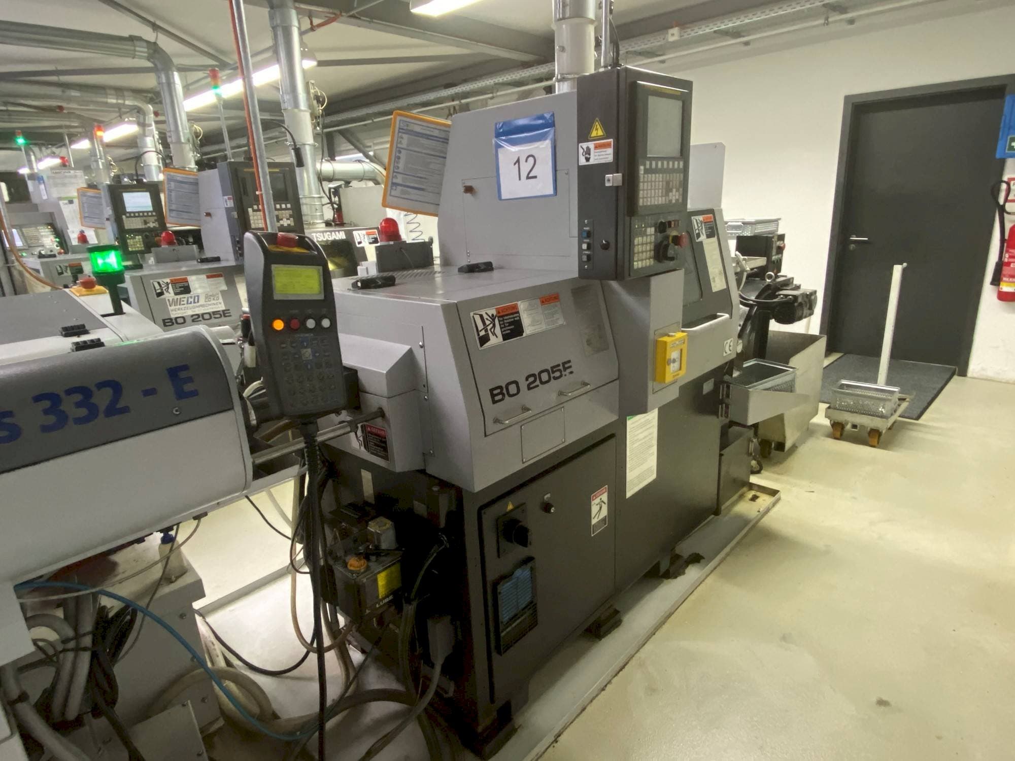 Makine  TSUGAMI Bo205 Eii - Önden görünüm