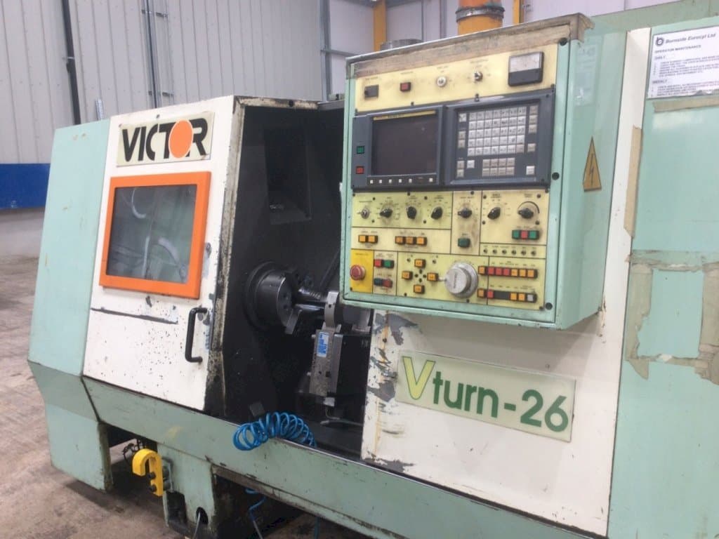 Makine  Victor V Turn-26 - Önden görünüm