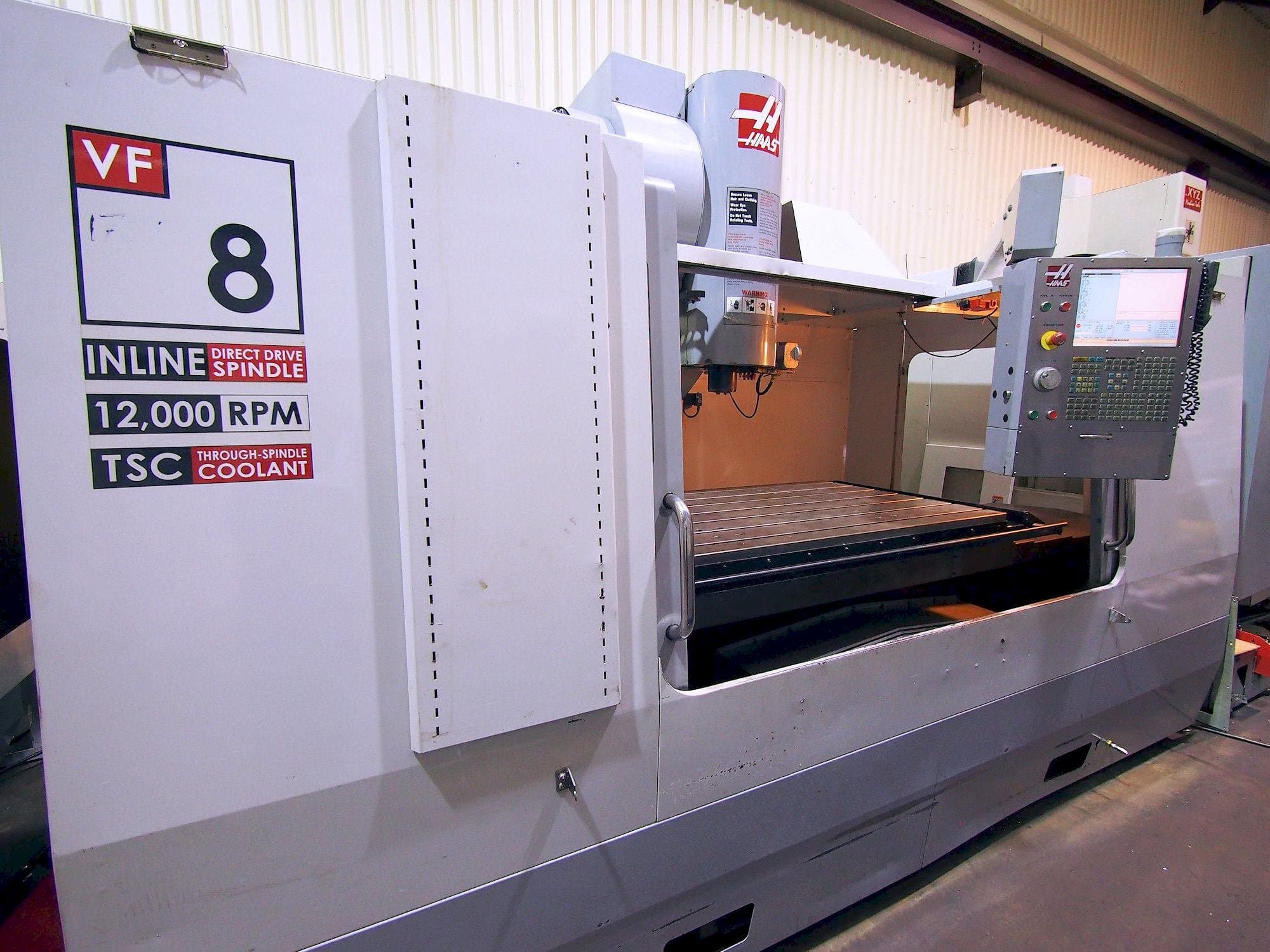 Makine  HAAS VF-8/40 CE - Önden görünüm