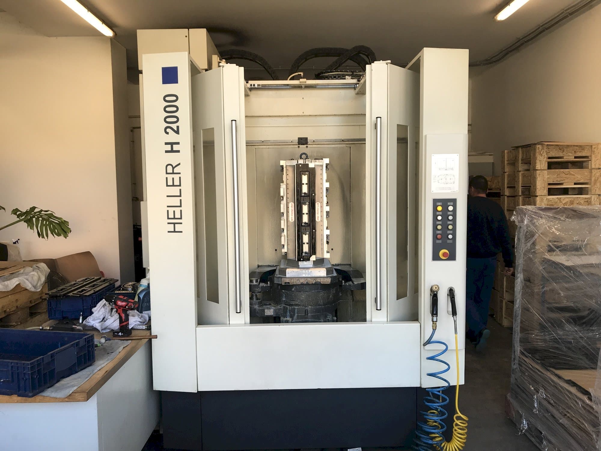 Makine  HELLER H2000 - Önden görünüm