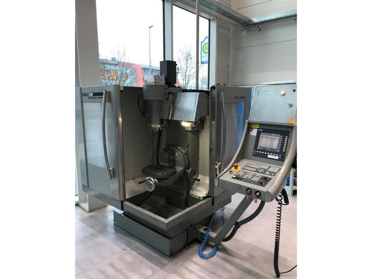 Makine  DECKEL MAHO DMU 35 M - Önden görünüm