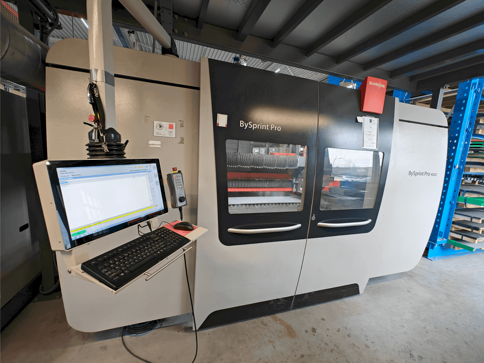 Makine  Bystronic Bysprint Pro 4020 - Önden görünüm