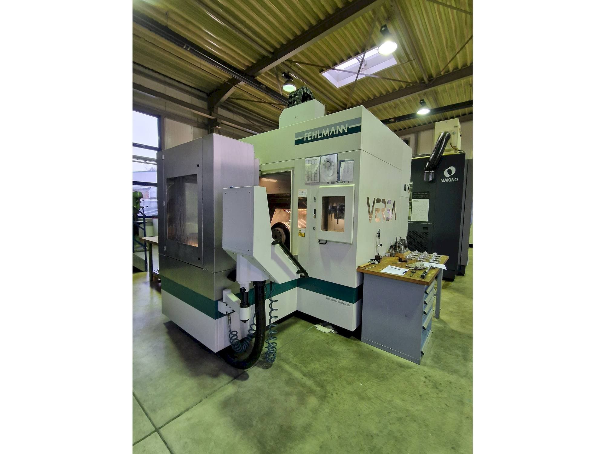 Makine  FEHLMANN Versa P825 - Önden görünüm