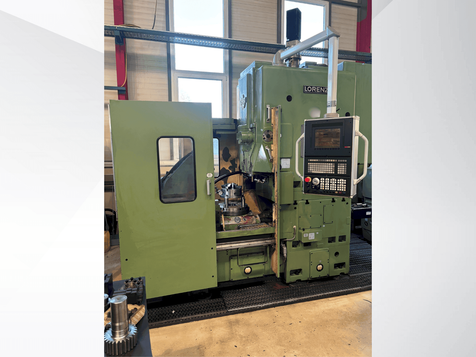 Makine  LORENZ LS 420 - Önden görünüm