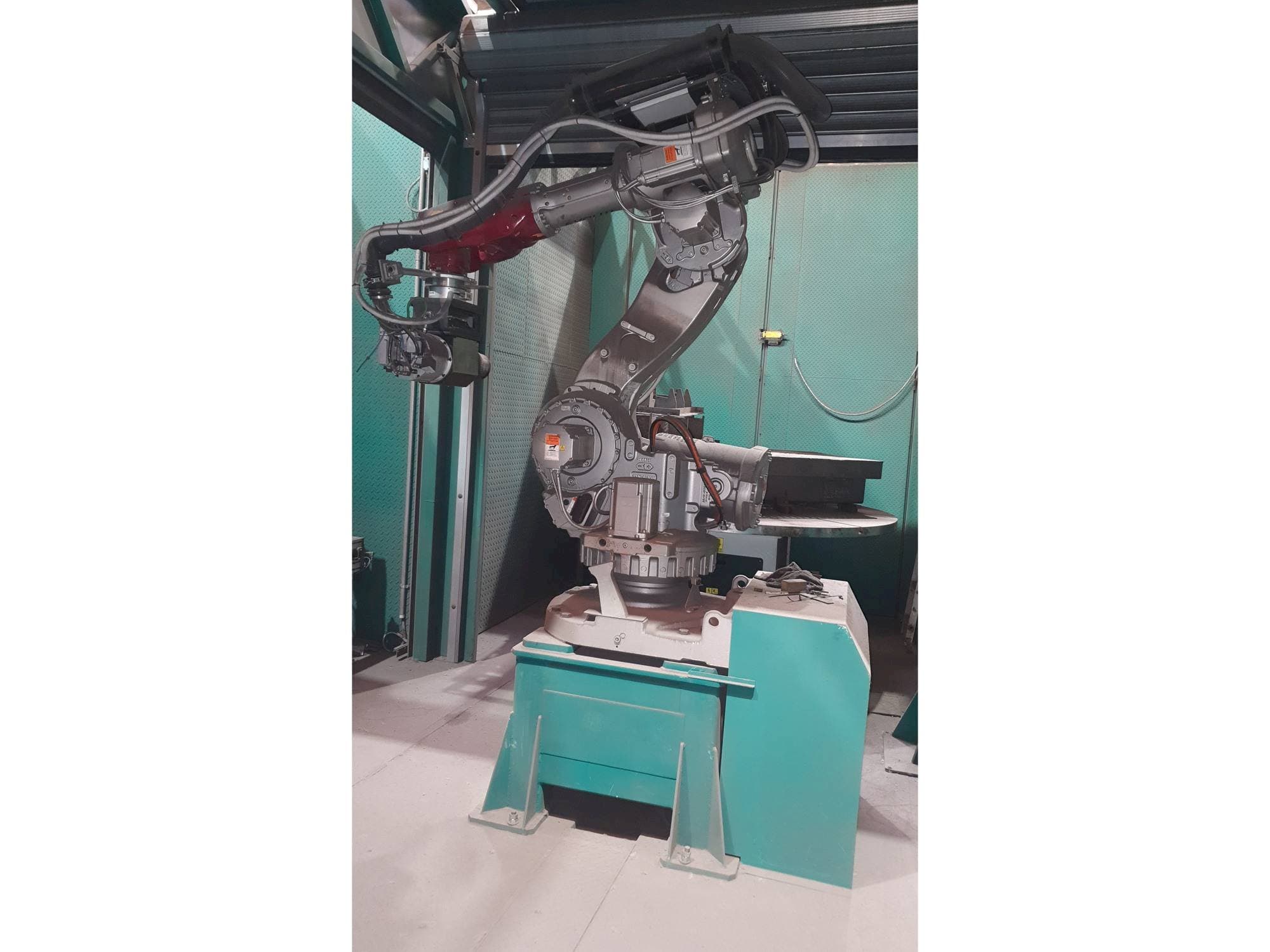 Makine  ABB IRB 7600 - Önden görünüm