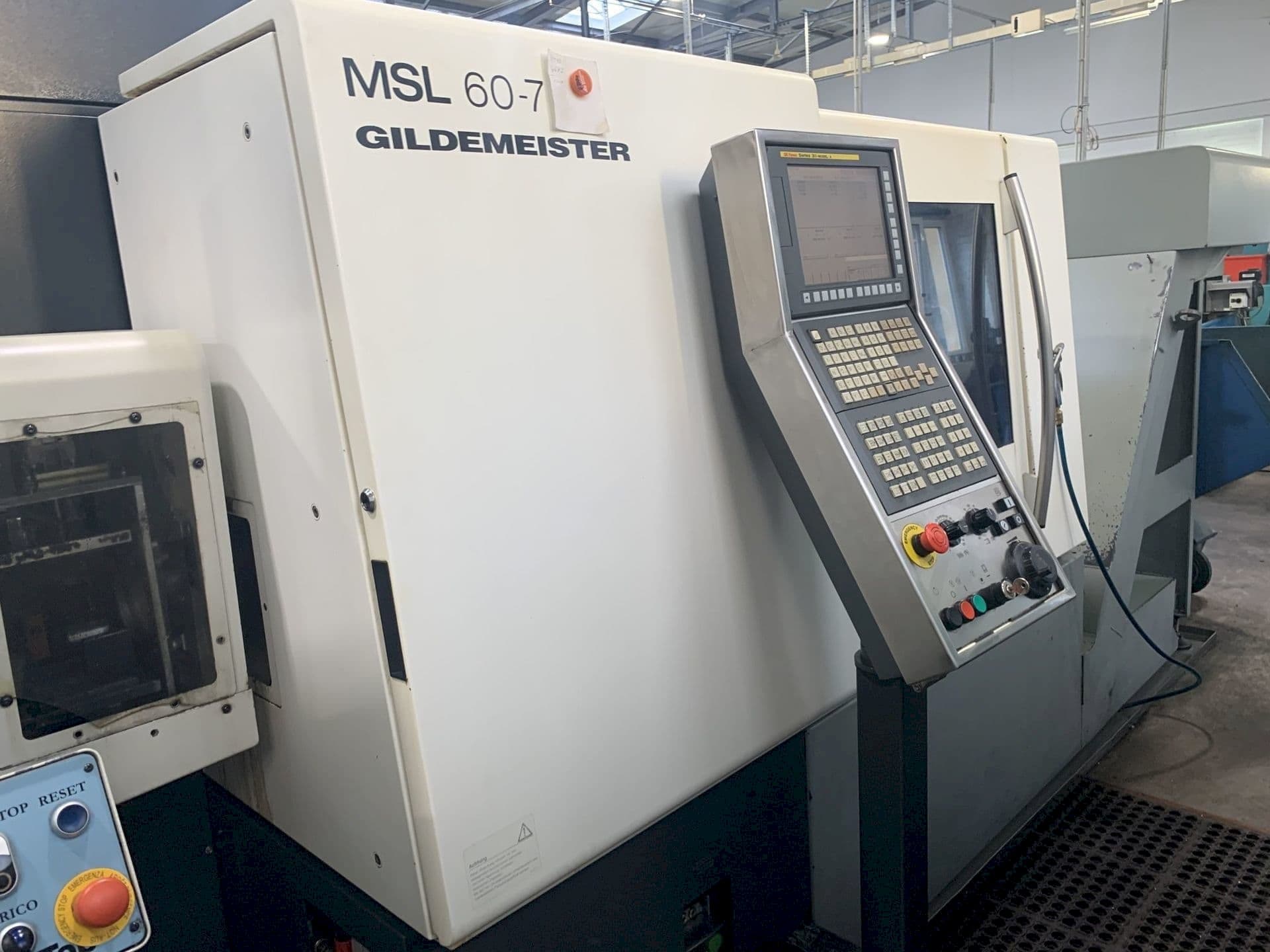 Makine  DMG MSL 60 / 7 - Önden görünüm