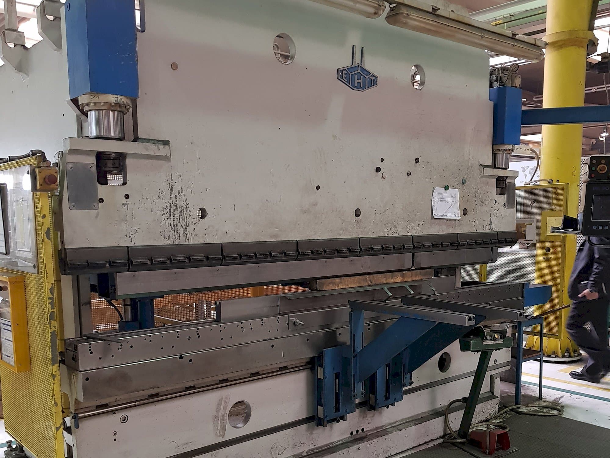 Makine  EHT EHPS 11-35 - Sol taraftaki görüntü