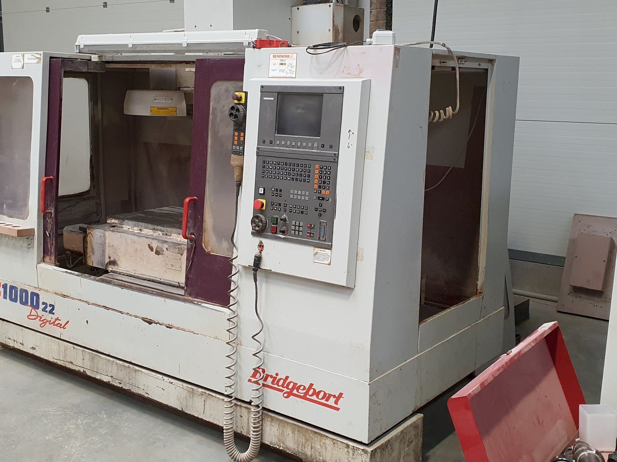Makine  Bridgeport VMC 1000/22 - Önden görünüm