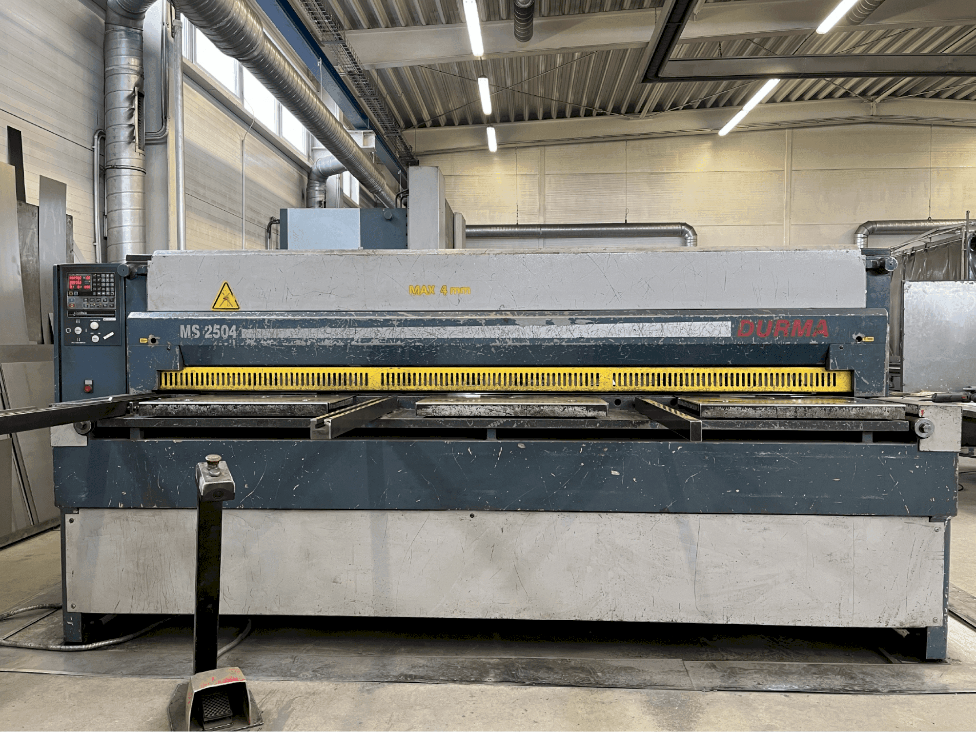 Makine  Durma MS 2504 - Önden görünüm
