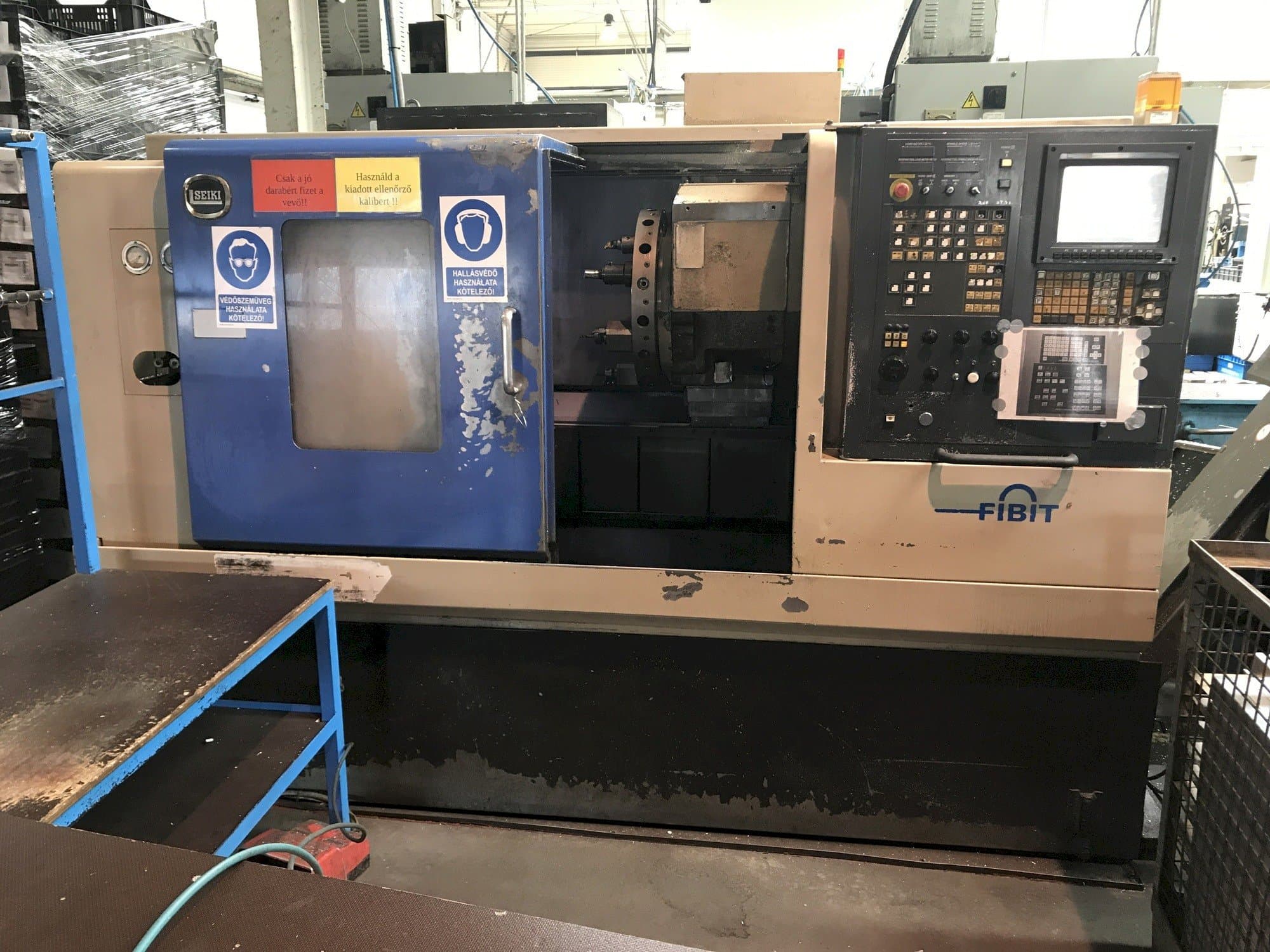Makine  HITACHI SEIKI HT20RIII - Önden görünüm