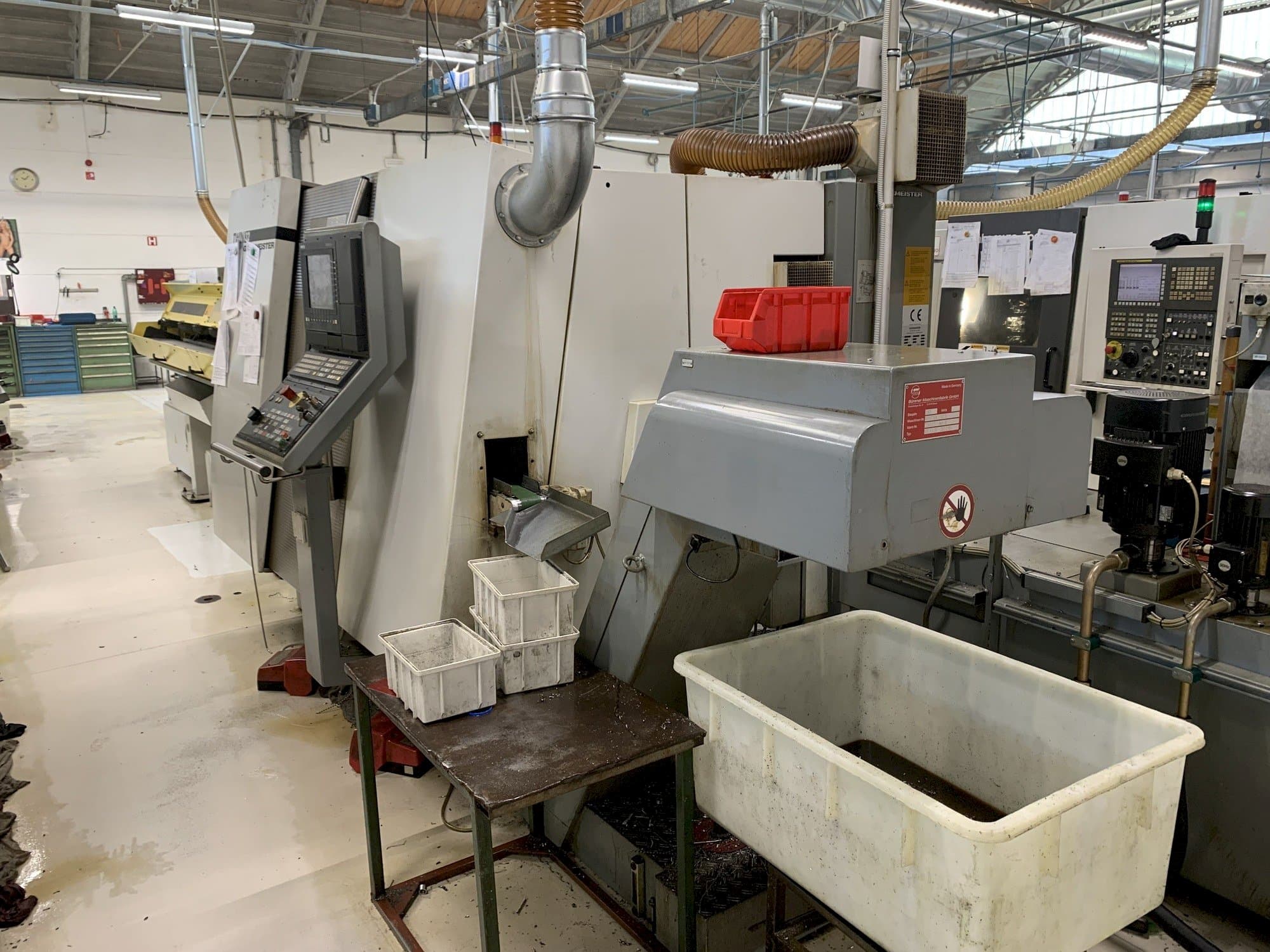 Makine  Gildemeister Twin 32 - Önden görünüm