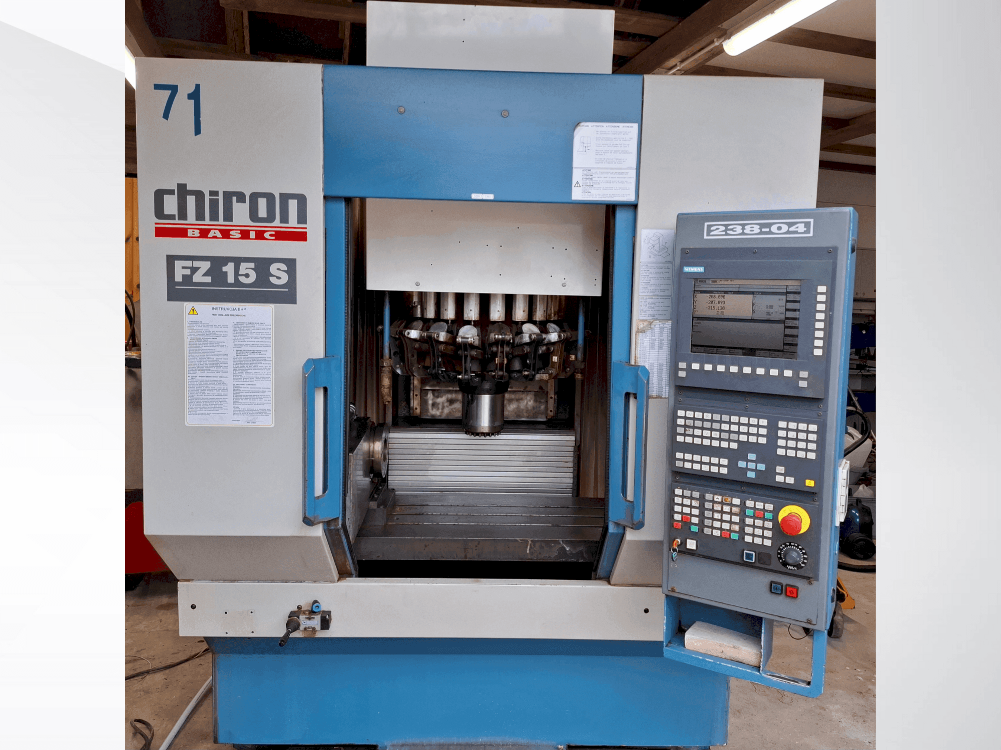 Makine  CHIRON FZ 15 S - Önden görünüm