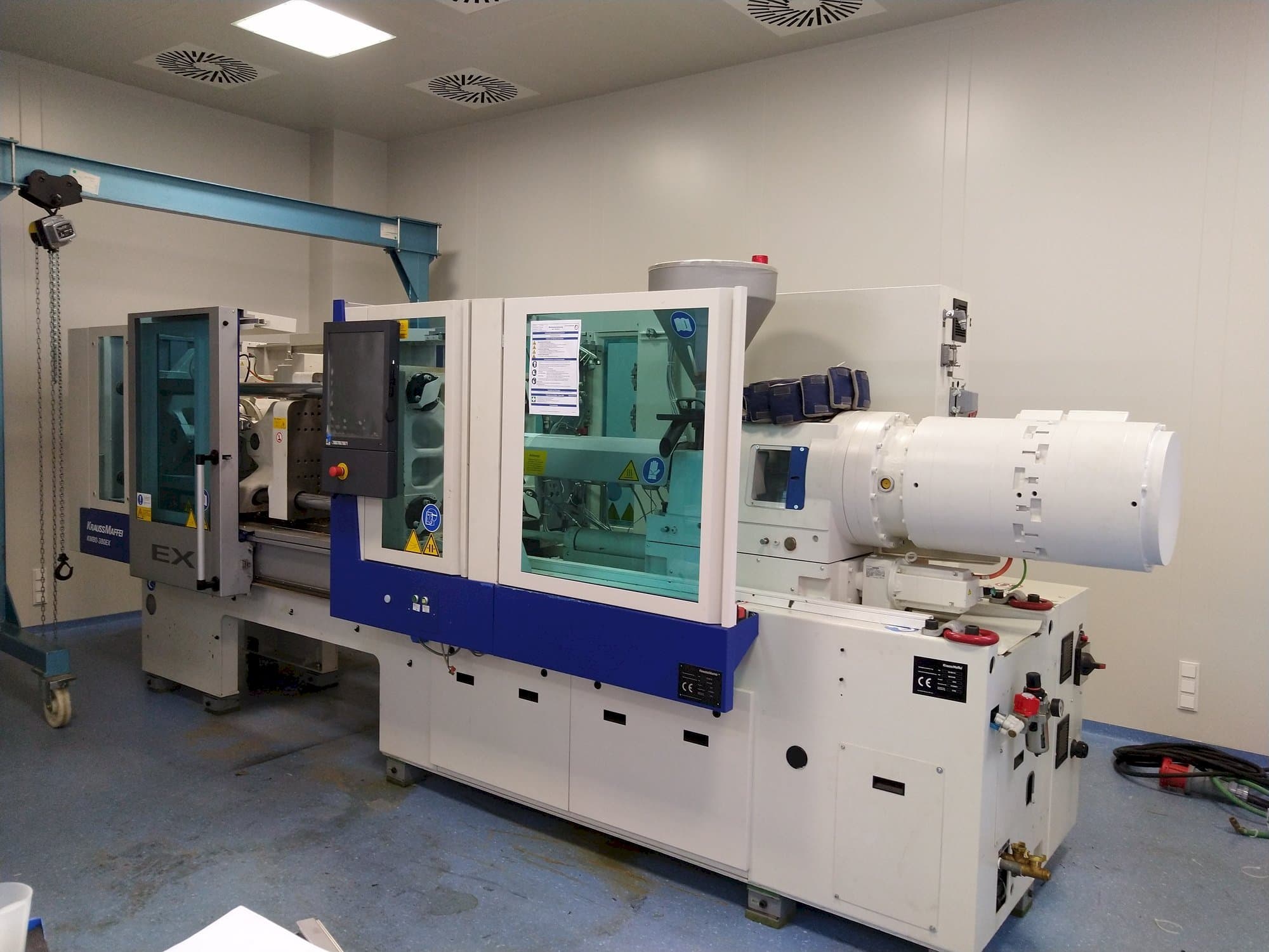 Makine  Krauss Maffei 80-380 EX - Önden görünüm