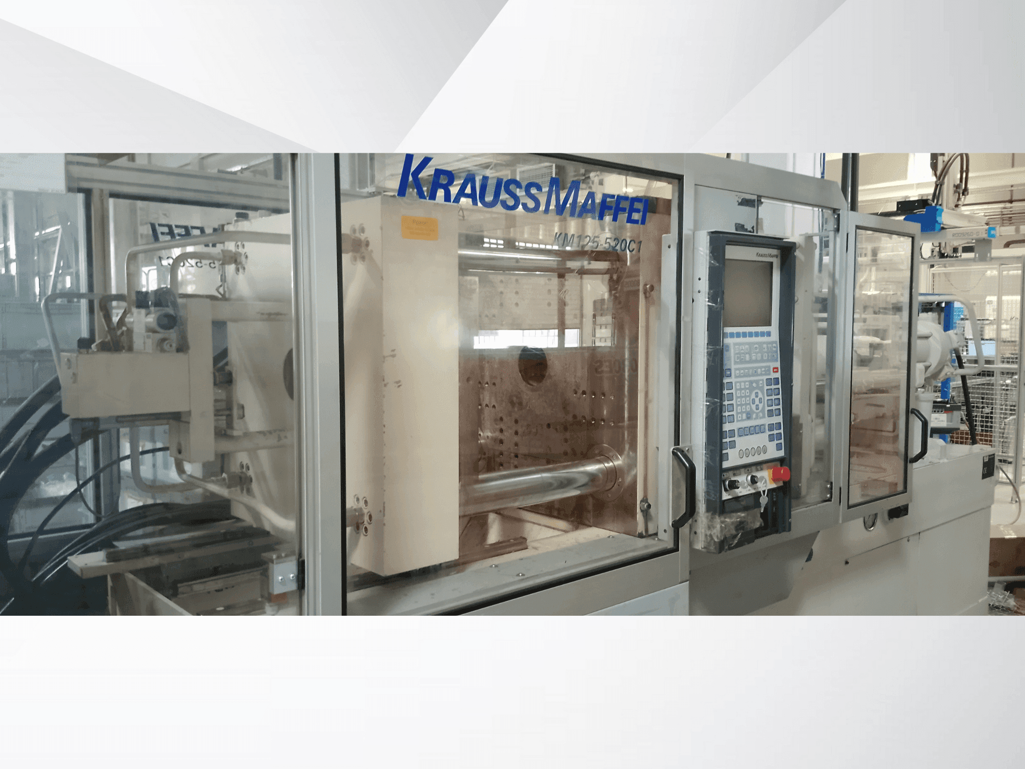 Makine  Krauss Maffei 125-520 C1 - Önden görünüm