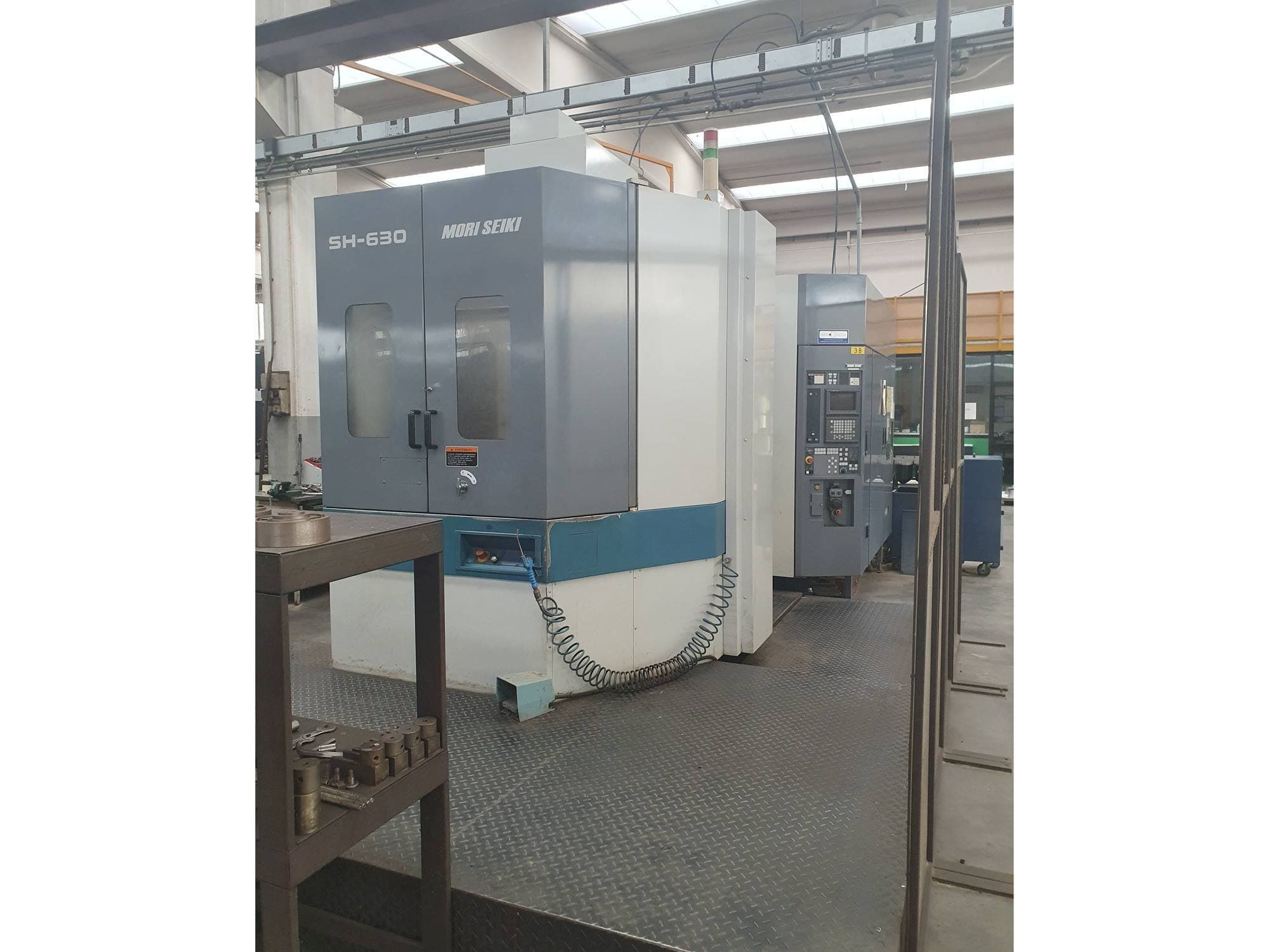 Makine  MORI SEIKI SH-630 - Önden görünüm