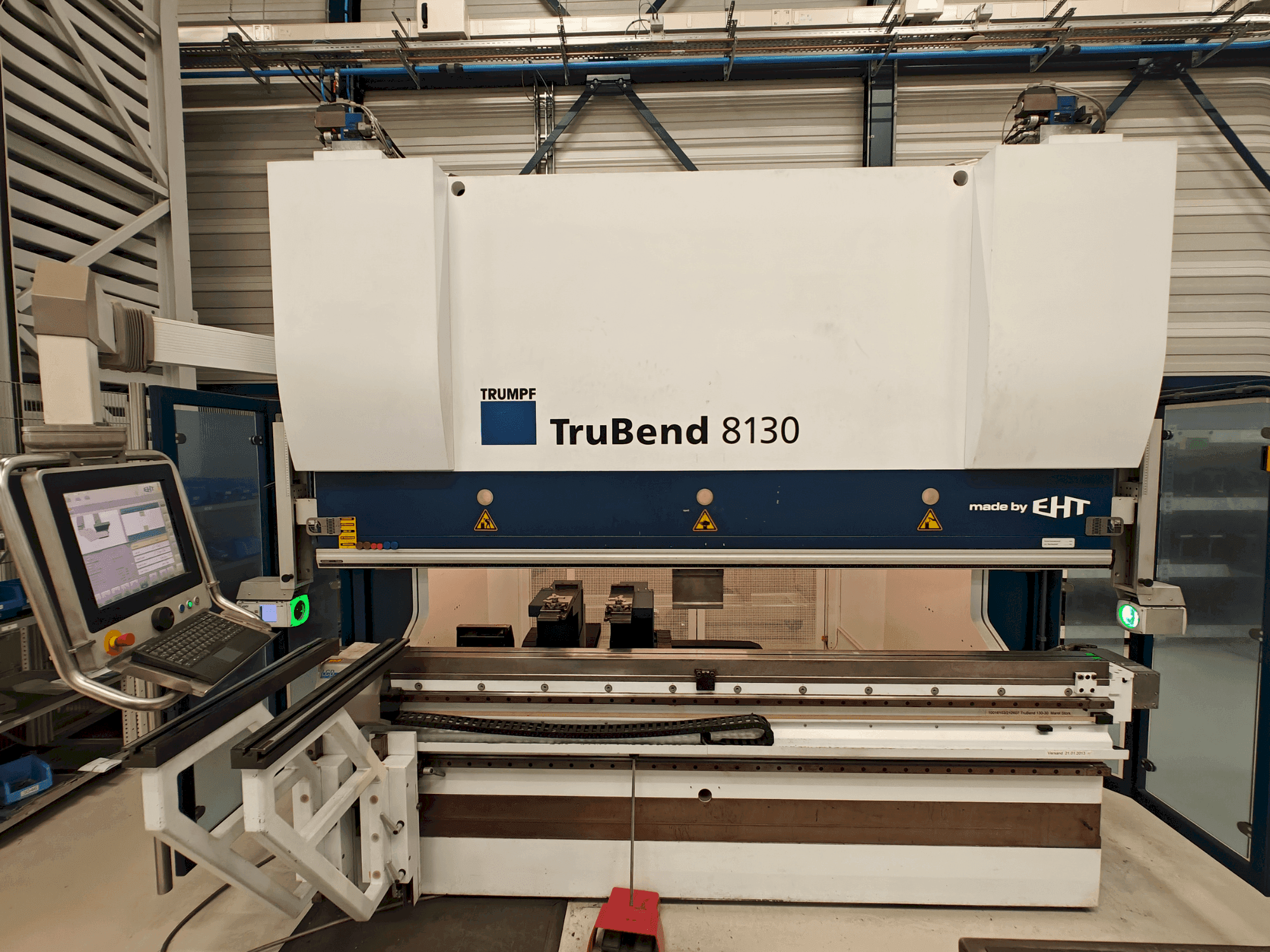 Makine  TRUMPF EHT TruBend 8130-30 - Önden görünüm