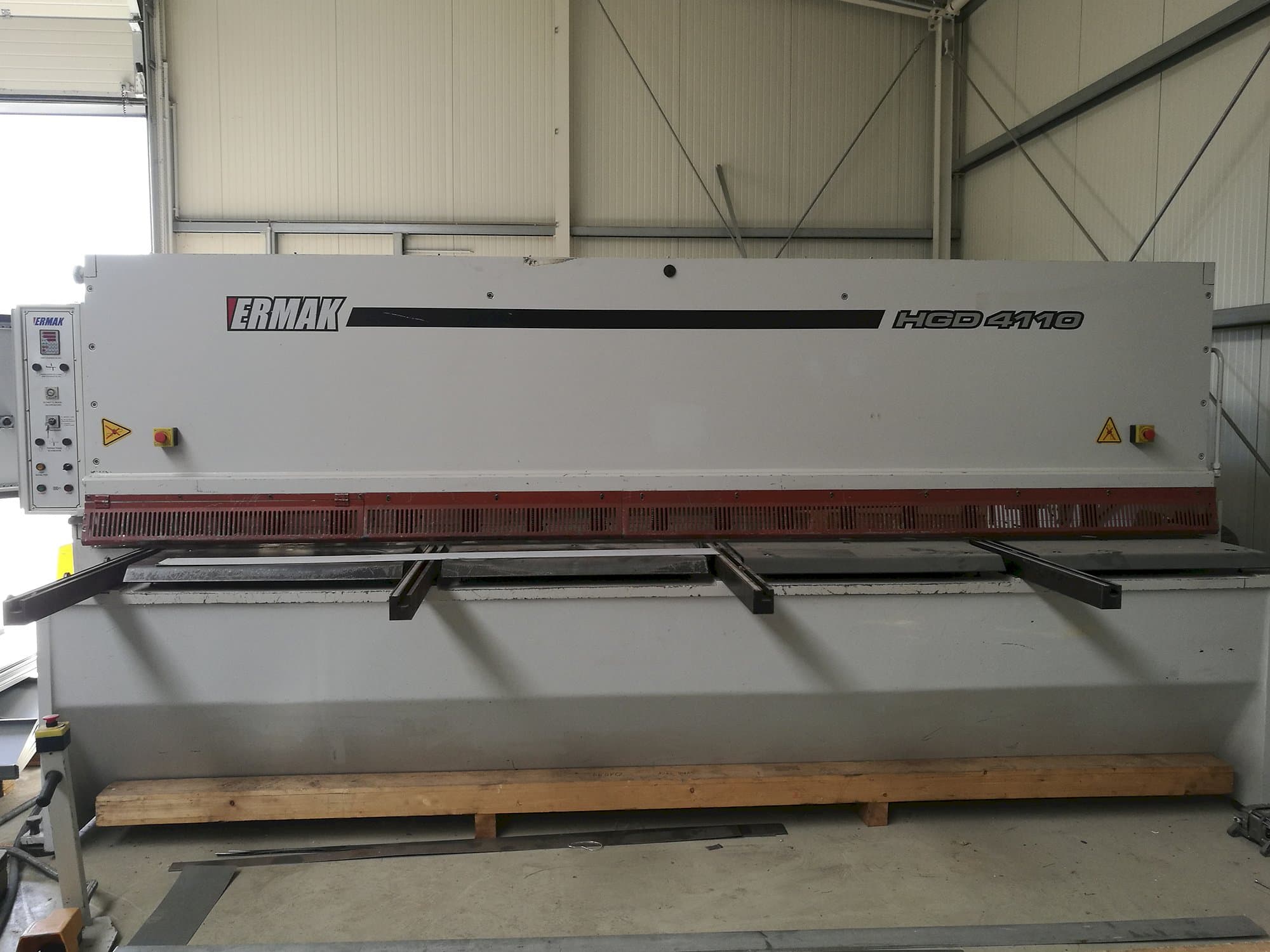 Makine  ERMAKSAN HGD 4100x10 - Önden görünüm