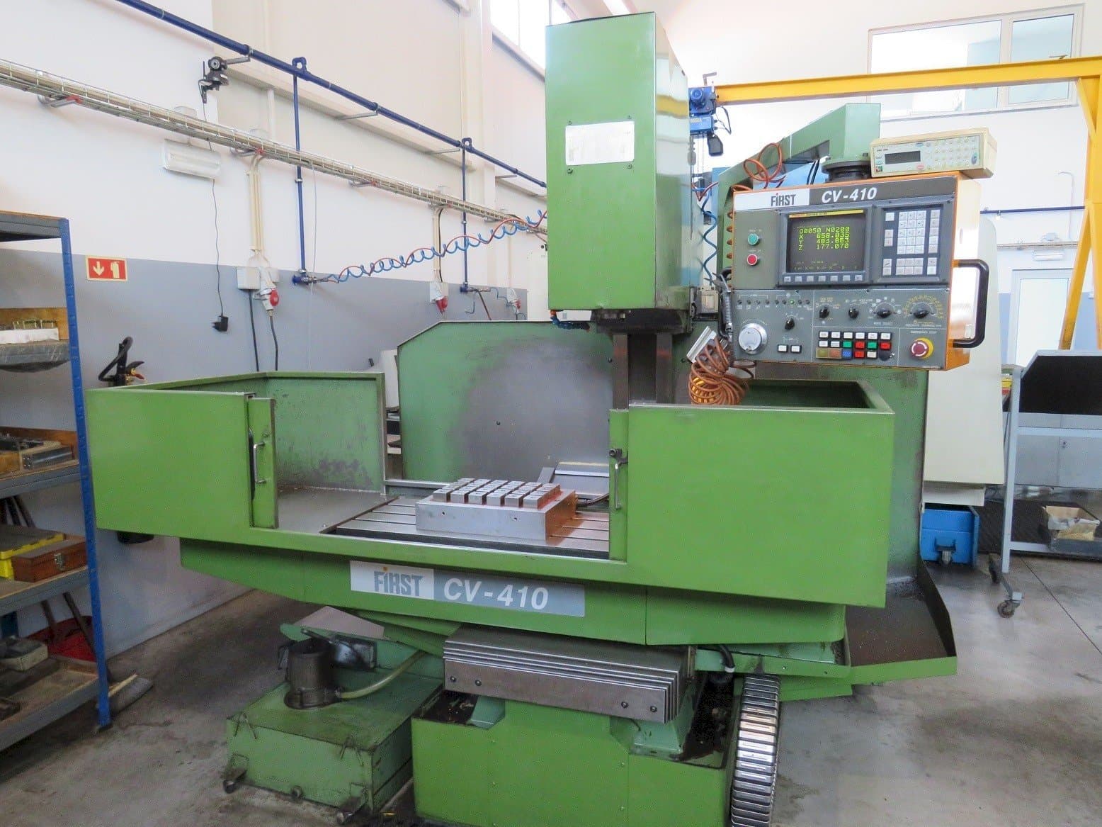 Makine  FIRST CV-410 - Önden görünüm