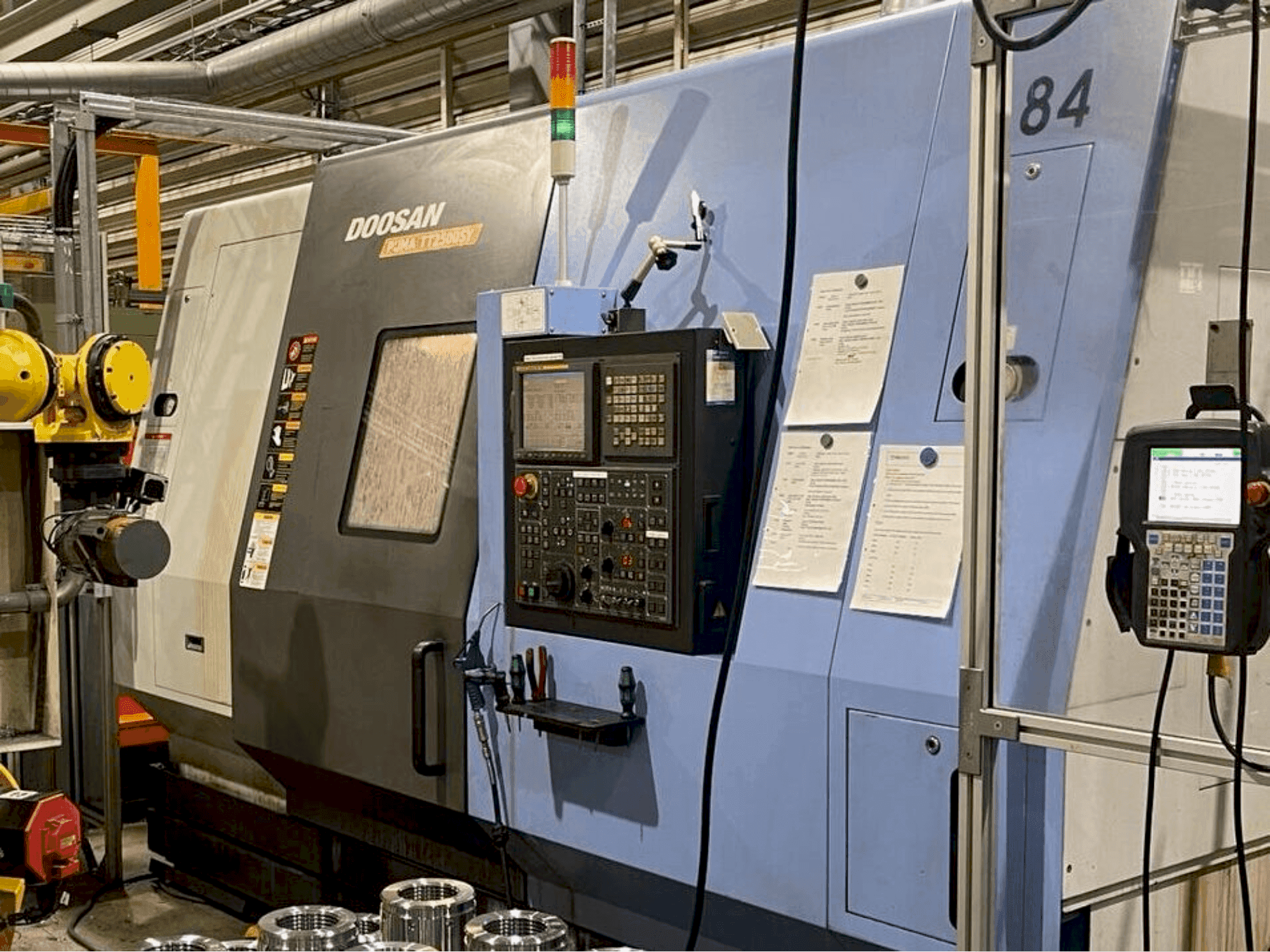 Makine  DOOSAN PUMA TT 2500 SY - Önden görünüm