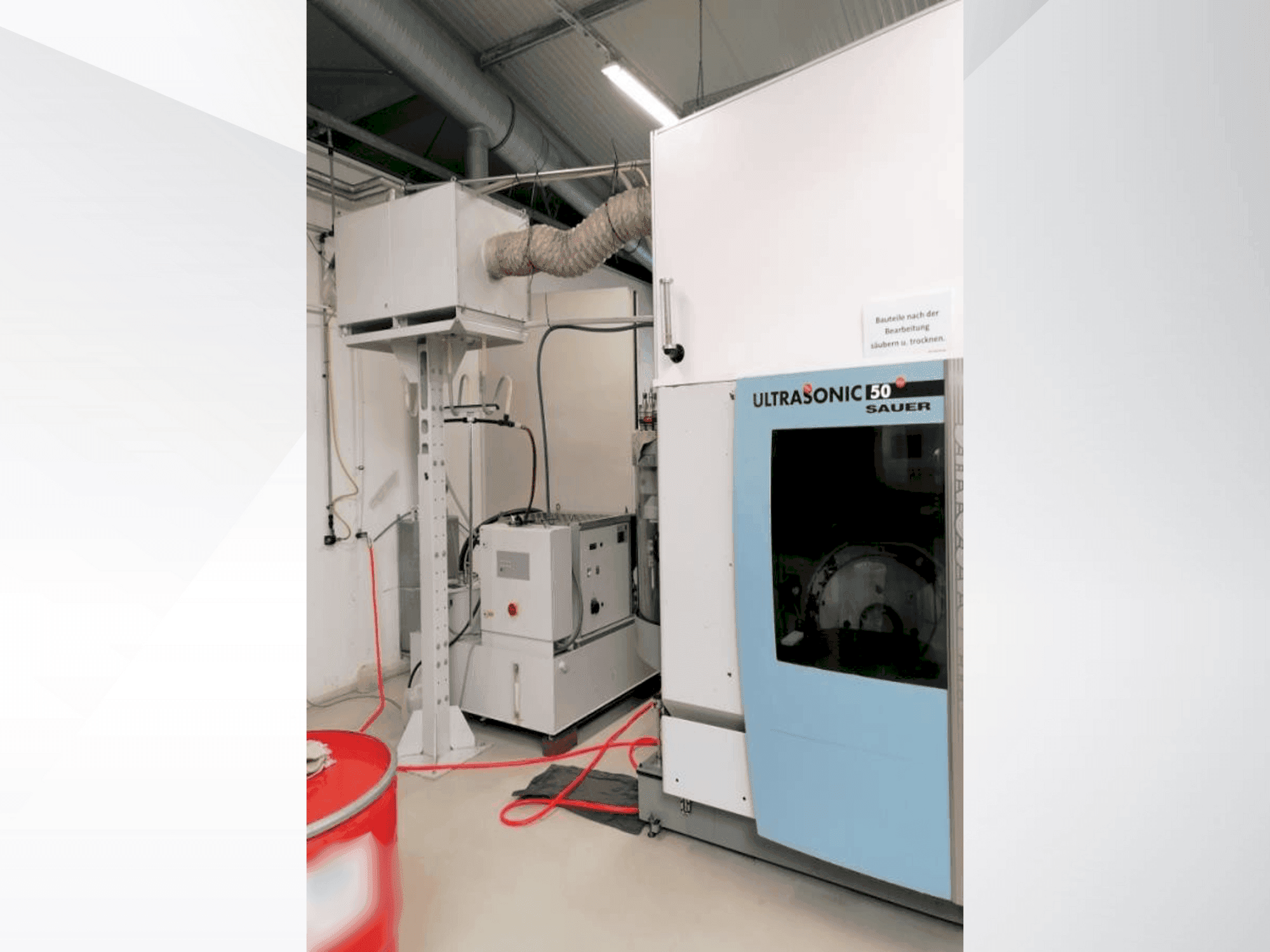 Makine  DMG Sauer Ultra sonic 50 - Önden görünüm