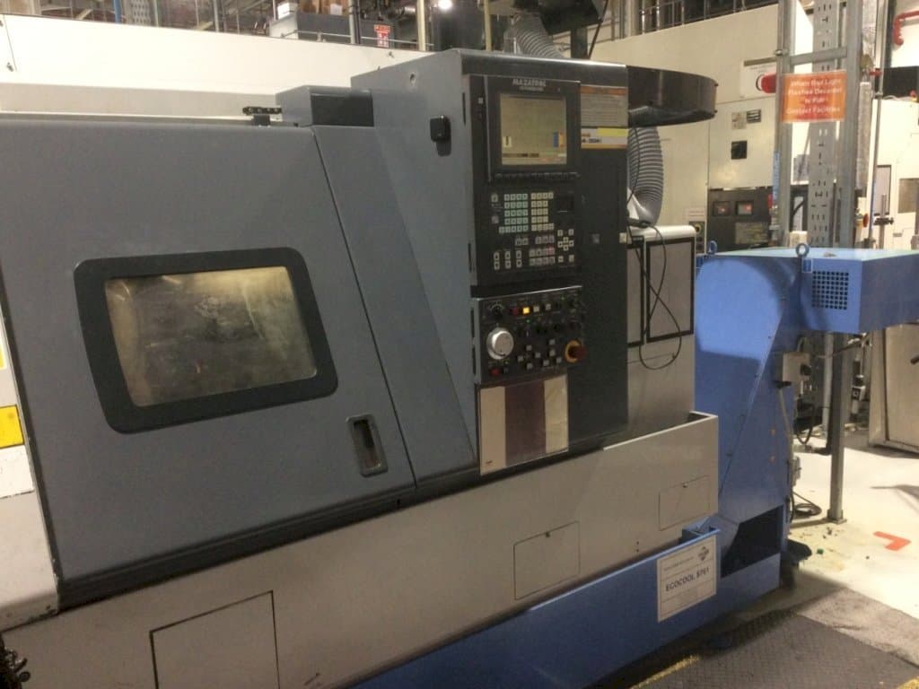 Makine  Mazak Super Quick Turn 200M - Sol taraftaki görüntü